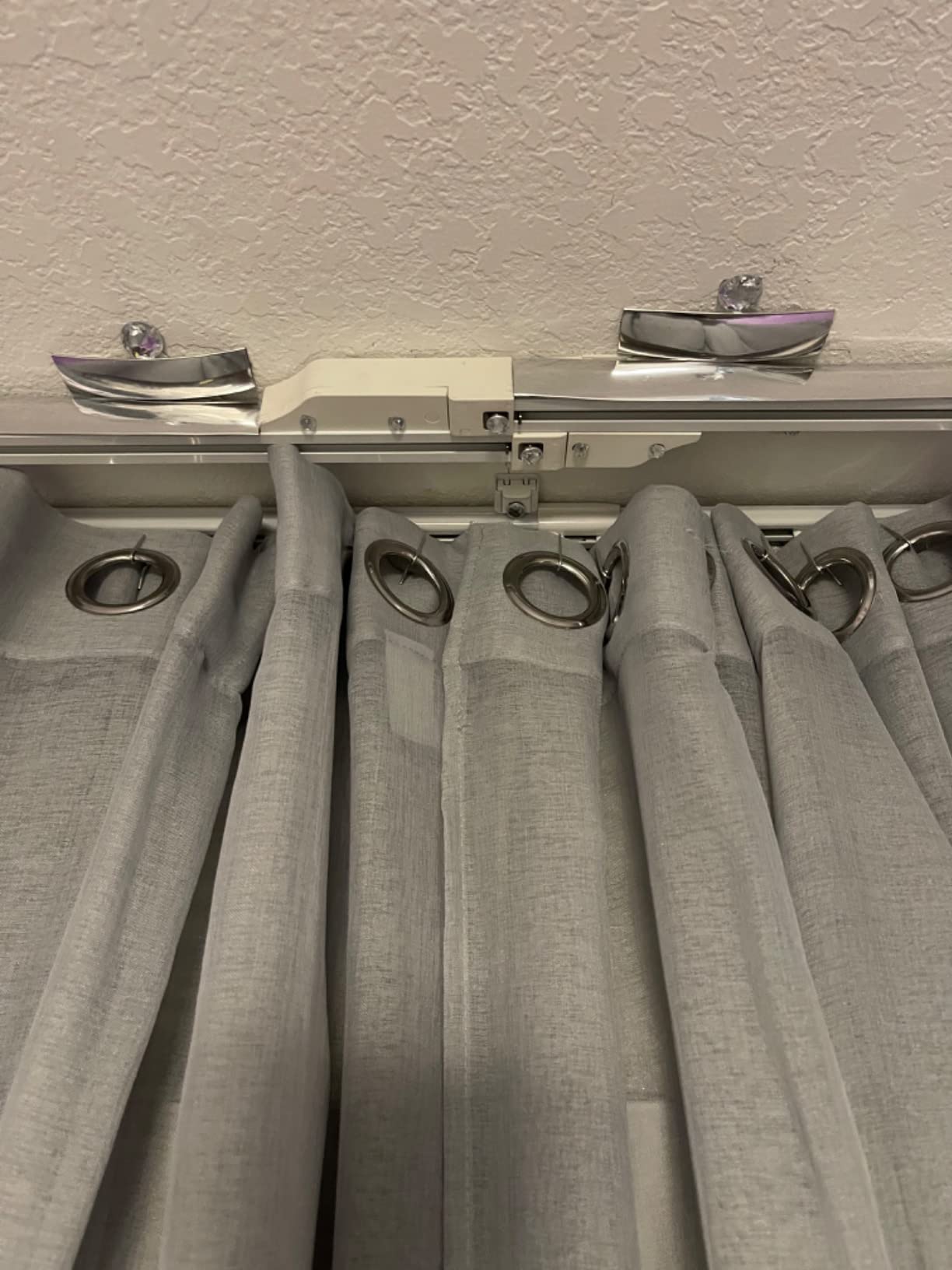 Astomi Smart Curtains System, 88