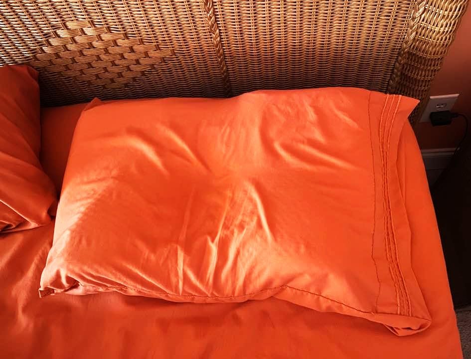 Osteo Cervical Pillow for Neck Pain Relief, Hollow Design Odorless Memory Foam Pillows with Cooling Case, Adjustable Orthopedic Bed Pillow for Sleeping, Support for Side Back Sleepers customer photo 2