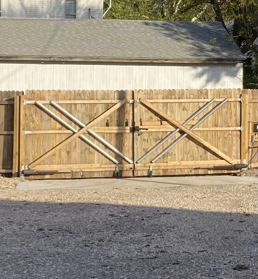 TOPENS A8132 Dual Swing Gate Opener Heavy Duty Automatic Gate Motor for Double Swing Gates Up to 18ft per Arm, Electric Driveway Gate Operator AC Powered with Remote Control Kit Solar Compatible customer photo 2