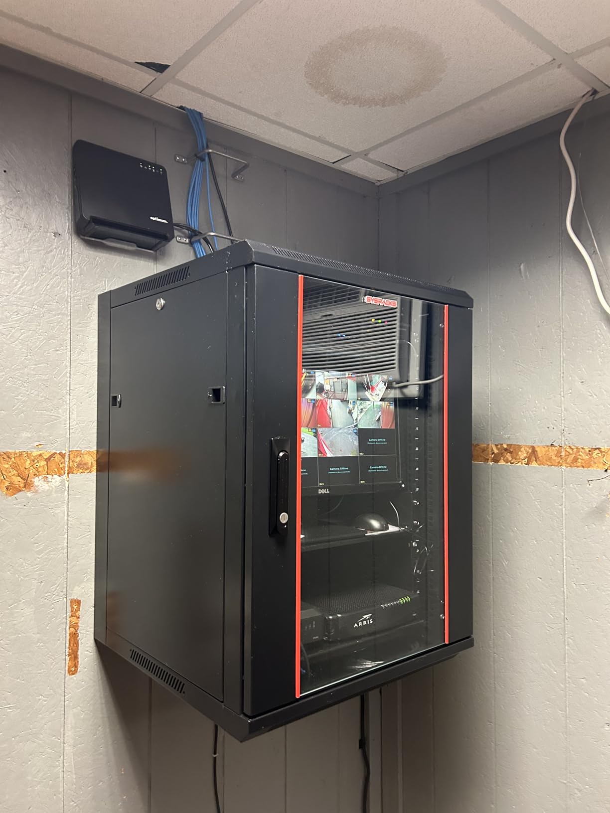 12U Wall Mount Server Rack Cabinet, 19 Inch Network Cabinet Enclosure, 24 Inch Deep, Locking Tempered Glass Door, Ventilated, Fan-Ready Top customer photo 2