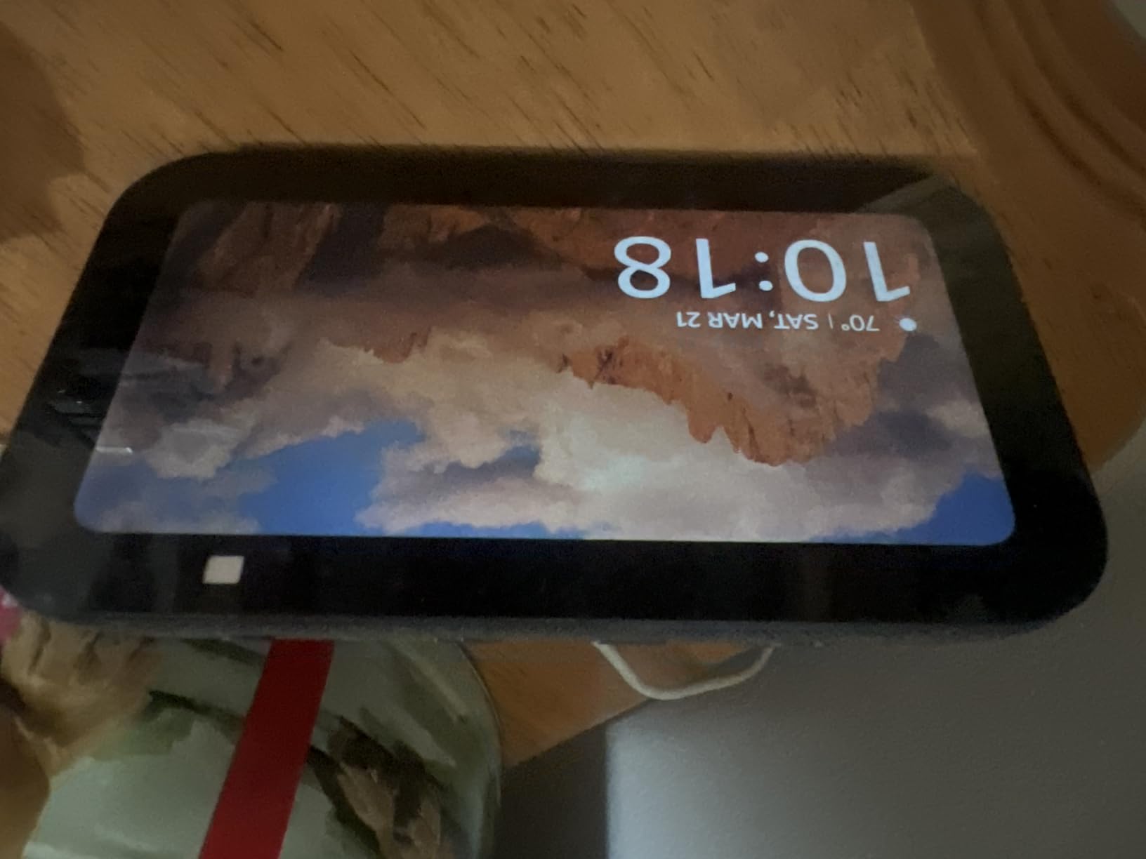 Amazon Echo Show 5 (newest model), Smart display, Designed for Alexa+, 2x the bass and clearer sound, Glacier White customer photo 1