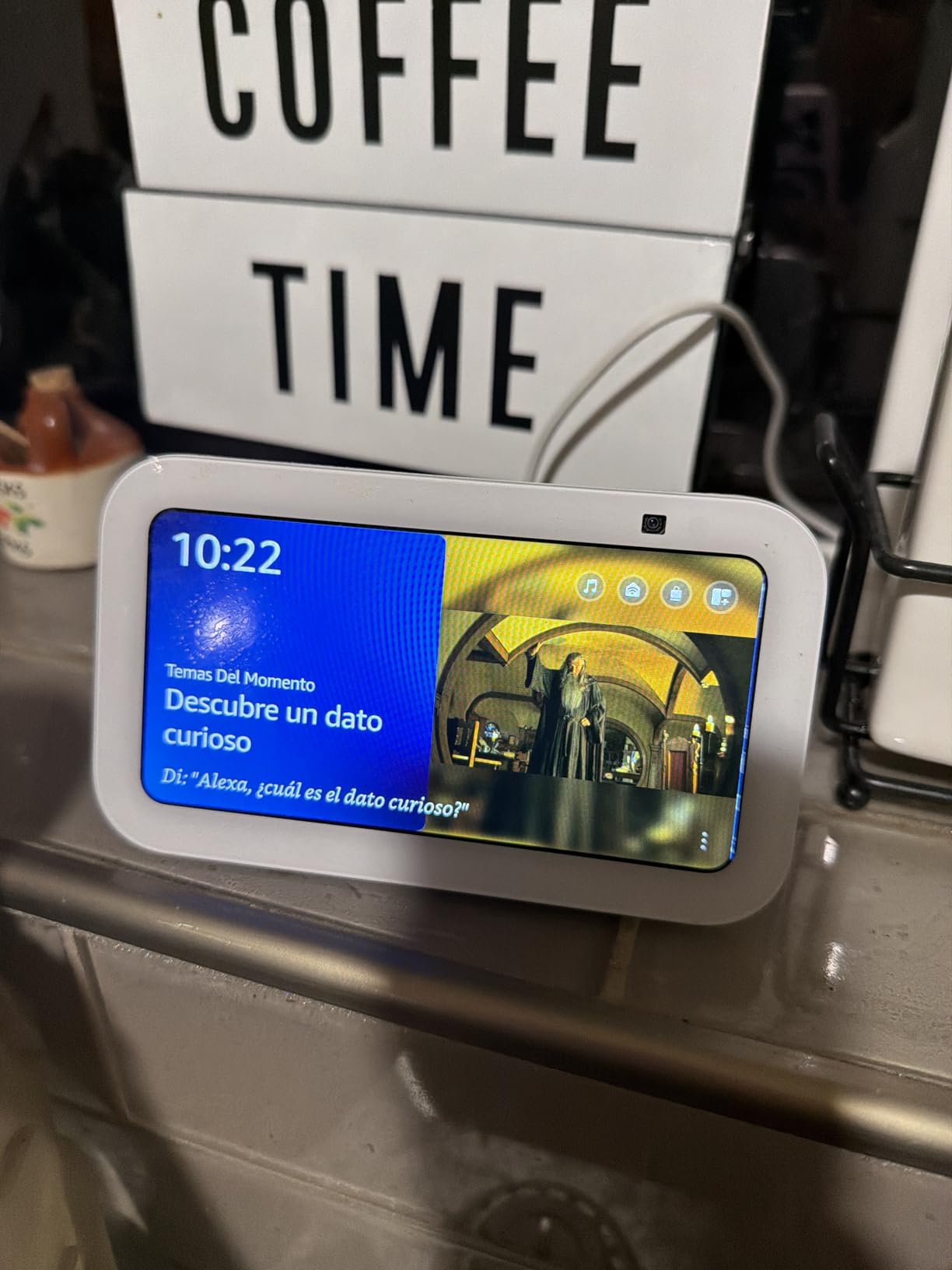 Amazon Echo Show 5 (newest model), Smart display, Designed for Alexa+, 2x the bass and clearer sound, Glacier White customer photo 2