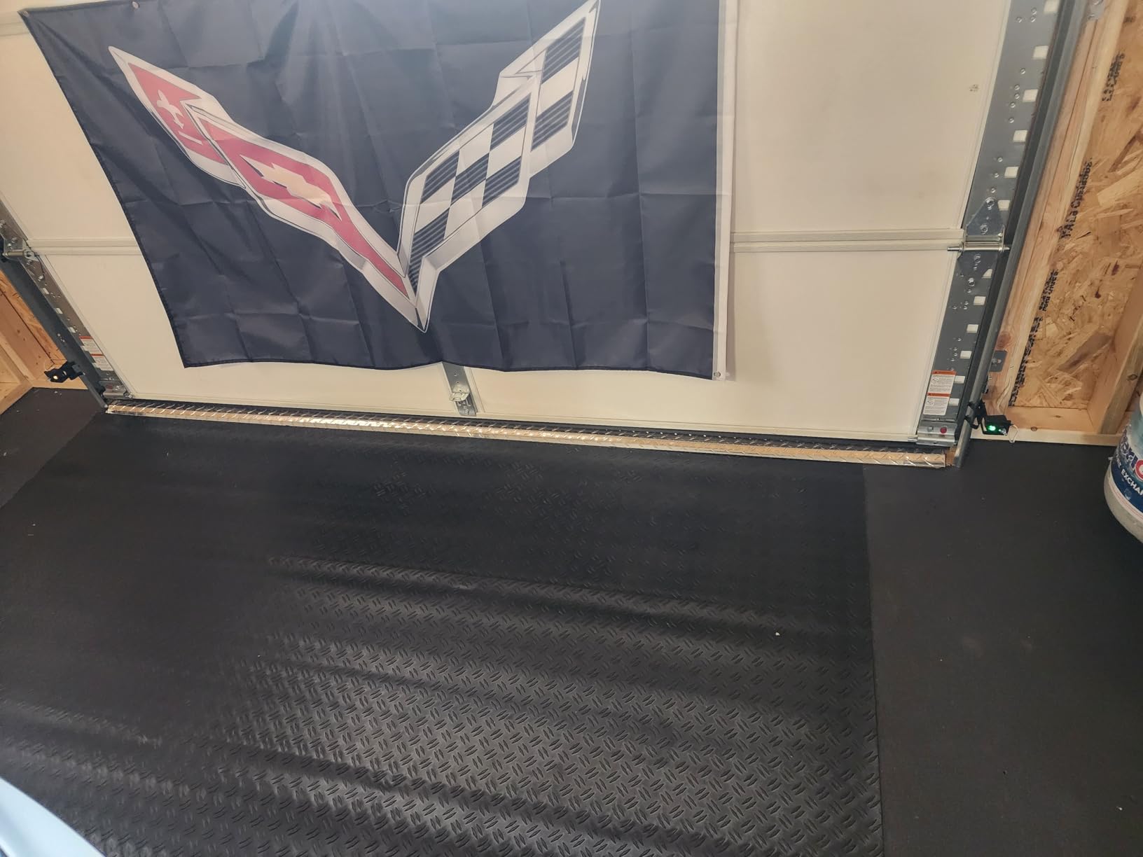 Chamberlain B6713T Smart Advanced Corner LED Lighting-myQ Smartphone Controlled-Ultra Quiet, Strong Belt Drive & MAX Lifting Power with Battery Backup customer photo 2