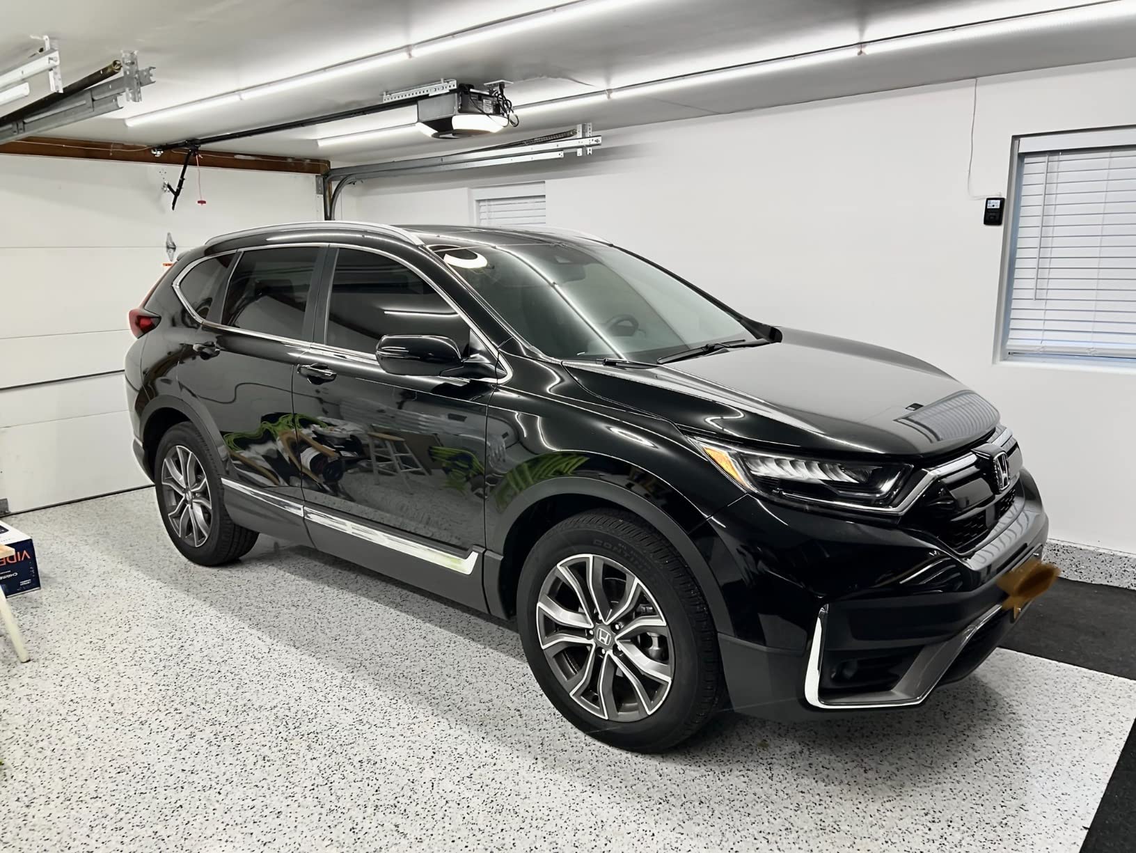 Chamberlain B6753T Smart Garage Door Opener, Video Streaming & Advanced Corner LED Lighting-myQ Smartphone Controlled-Ultra Quiet, Strong Belt Drive & MAX Lifting Power customer photo 1