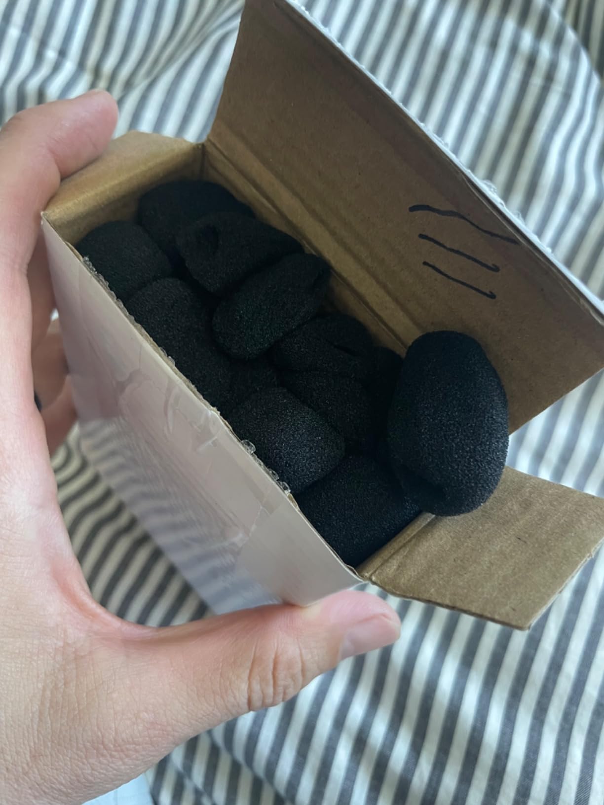 Frienda 100 Pieces Headset Mic Foam Cover Sponge Mini Microphone Windscreen Black Mic Shield Protection for Small Lapel and Headset Microphones customer photo 1