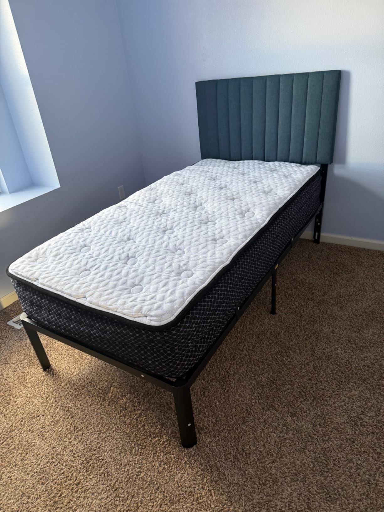 Signature Design by Ashley King Size Ultra Luxury 16 Inch Hyper Cool Euro Top Hybrid Mattress with Cooling Gel Memory Foam, Fiberglass Free, Mattress In A Box customer photo 1