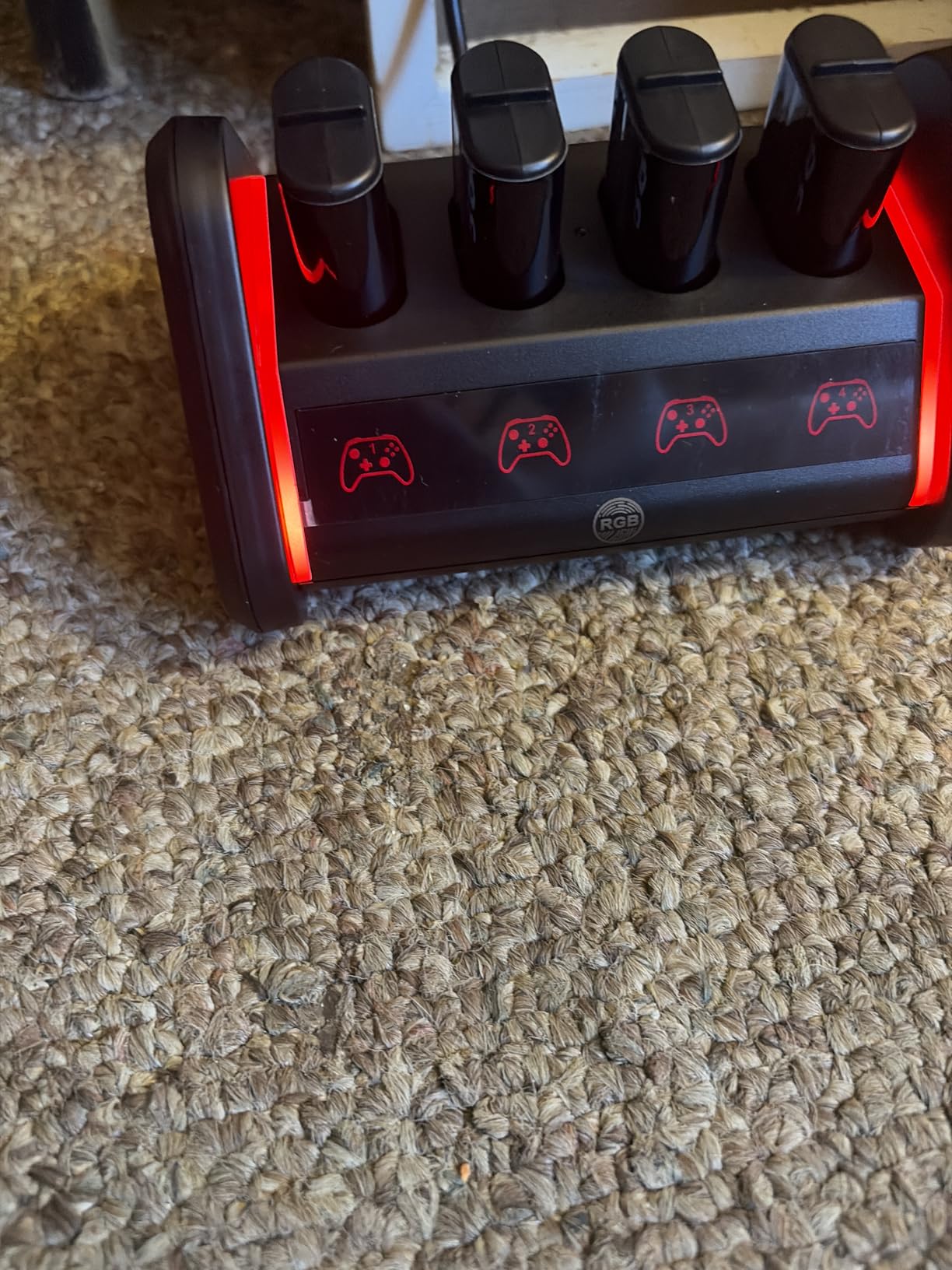 OIVO Rechargeable Battery for XboxOne/Xbox Series X|S, 4 x 4880mWh Xbox Batteries, Xbx Series Battery Charger Station for XboxOne S|X/Elite Controllers customer photo 2