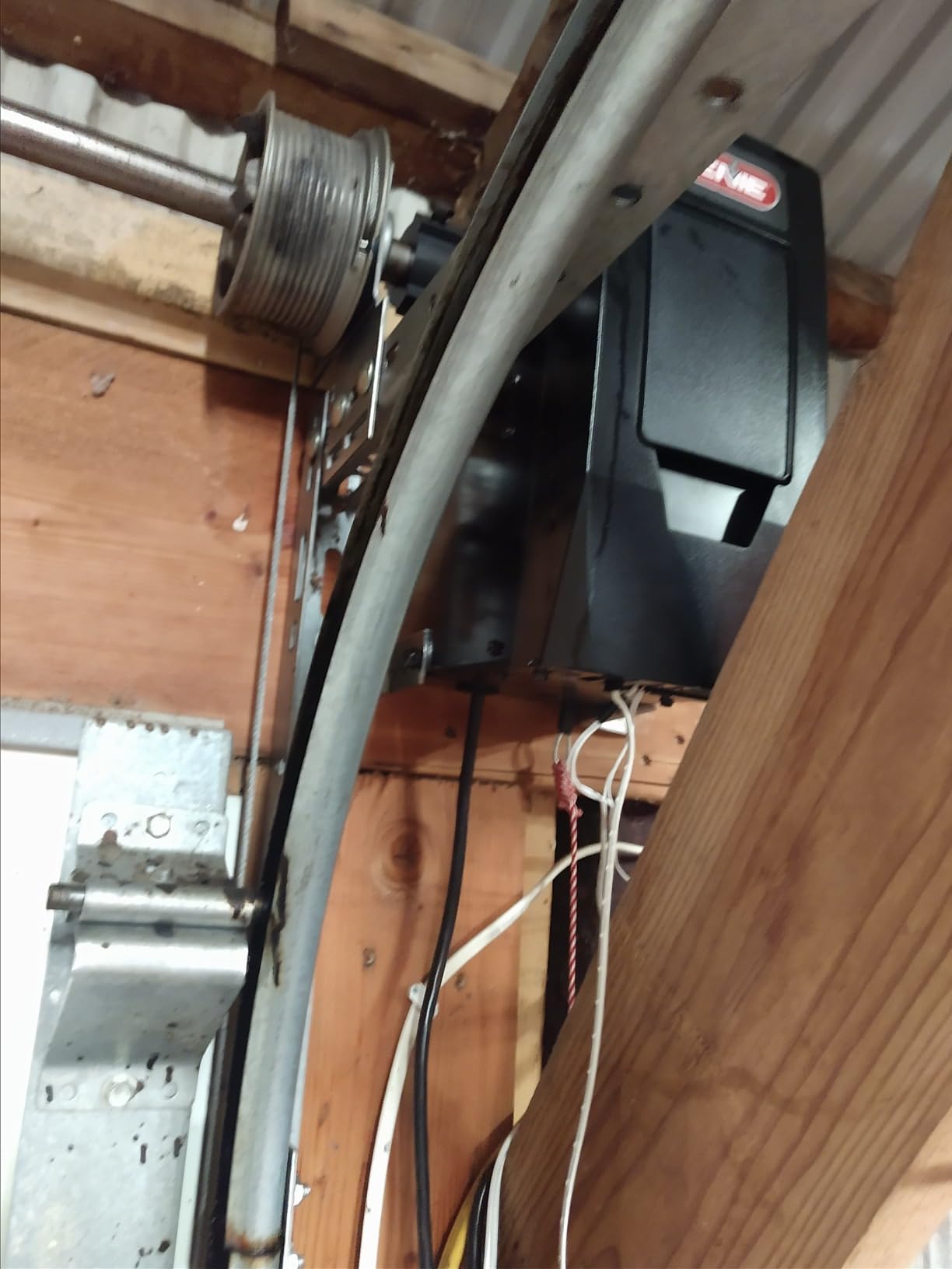 Genie 6072H-B Wall Mount Garage Door Opener with Battery Backup, Wall Mounted & Space Saving customer photo 2