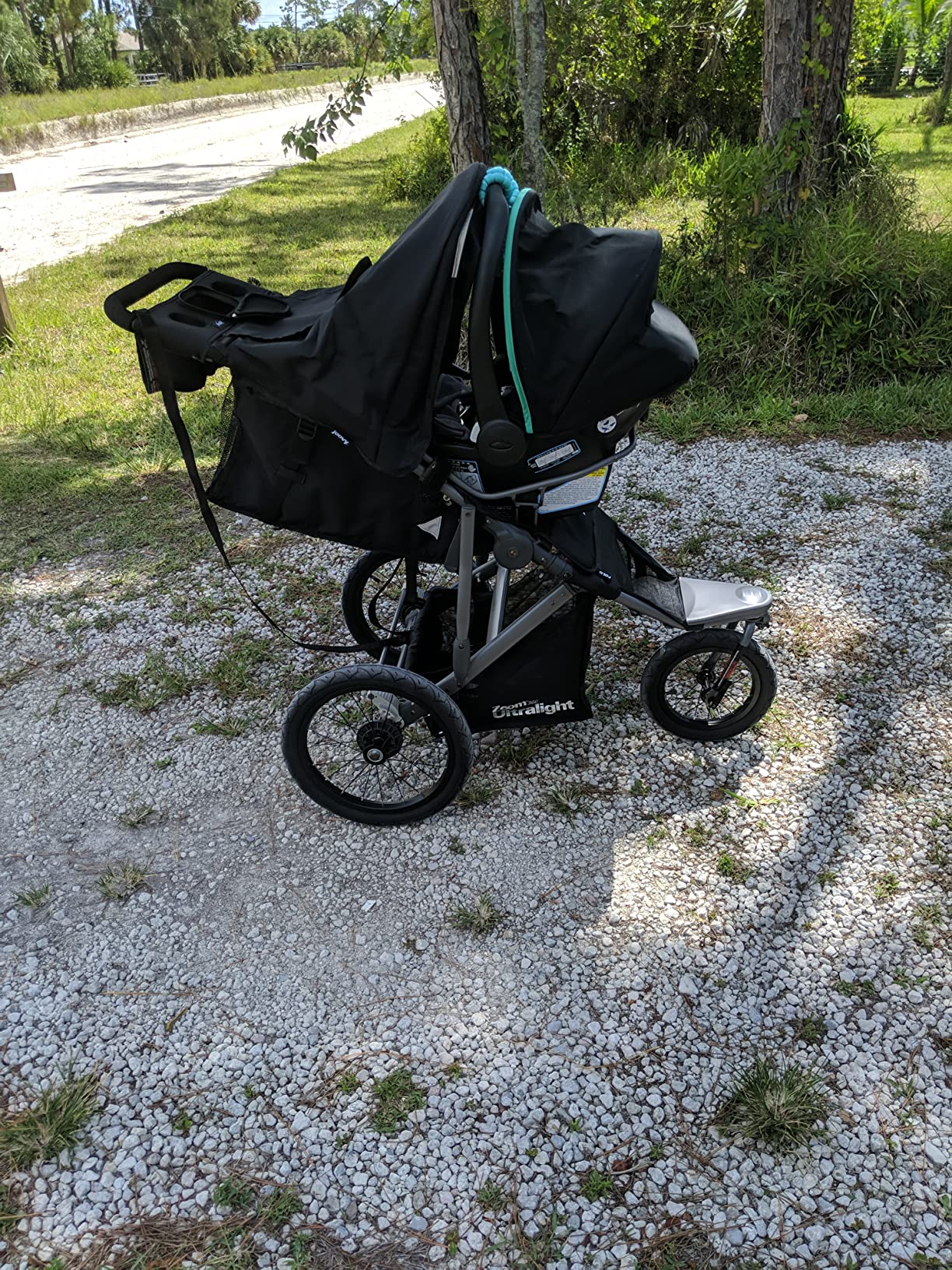 Joovy Zoom360 Ultralight Jogging Stroller Featuring High Child Seat, Shock-Absorbing Suspension, Extra-Large Air-Filled Tires, Parent Organizer, Air Pump, and Easy One-Hand Fold (Black) customer photo 1