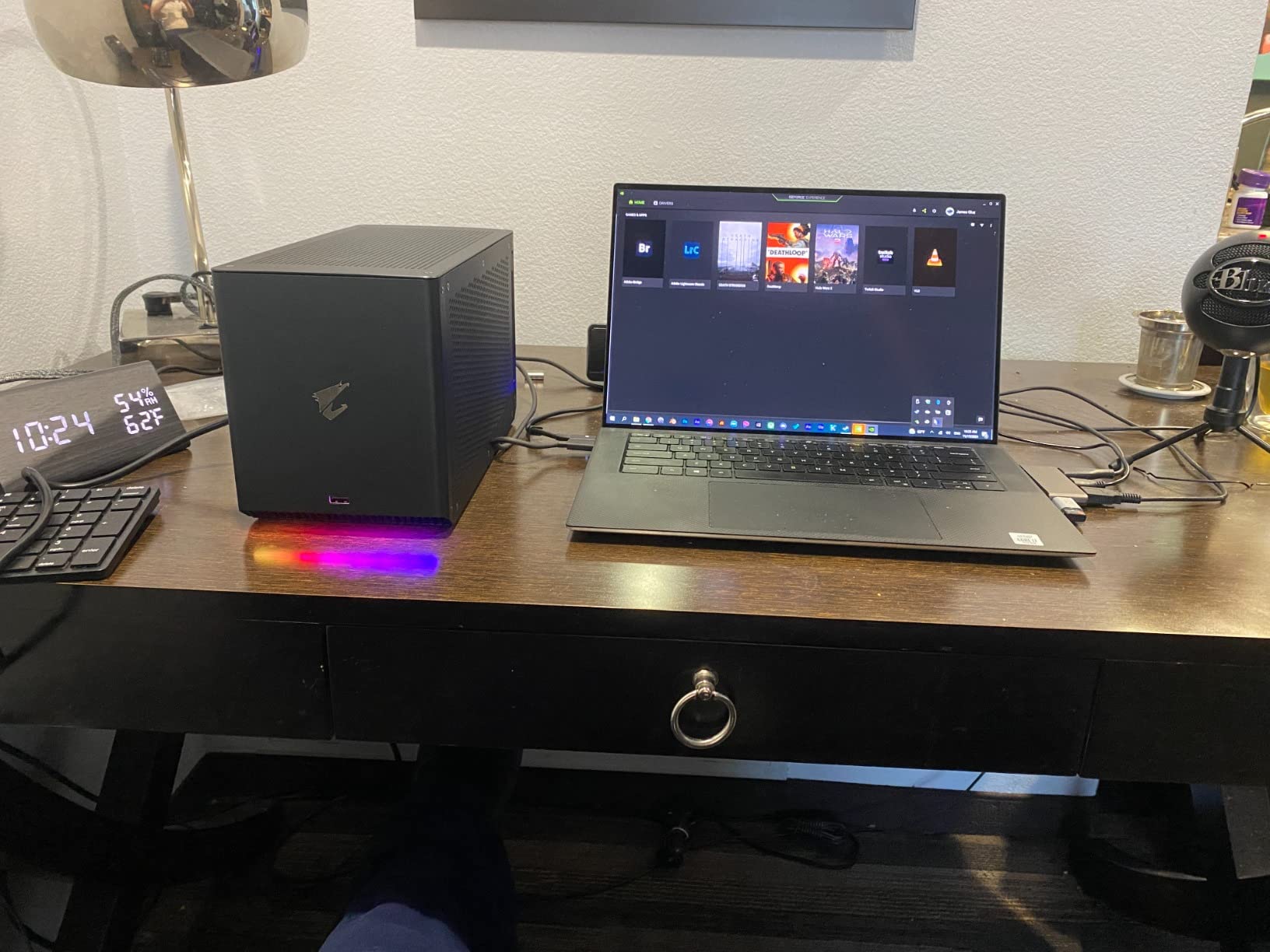 GIGABYTE AORUS RTX 3080 Gaming Box (REV2.0) eGPU, WATERFORCE All-in-One Cooling System, LHR, Thunderbolt 3, GV-N3080IXEB-10GD REV2.0 External Graphics Card customer photo 1