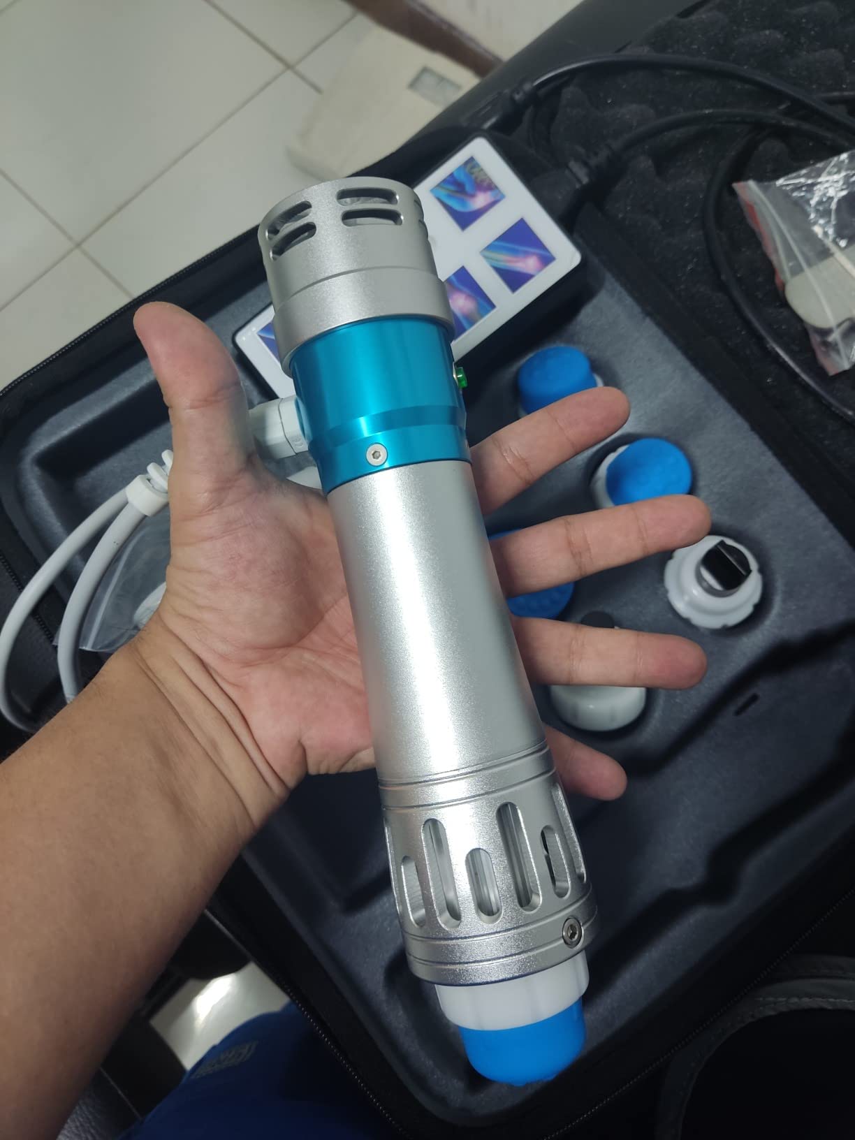 Portable 3621 Electromagnetic Shock Wave Therapy Machine Pain Relief Body Relax Massager, White, 200mm x 145mm x 65mm customer photo 2