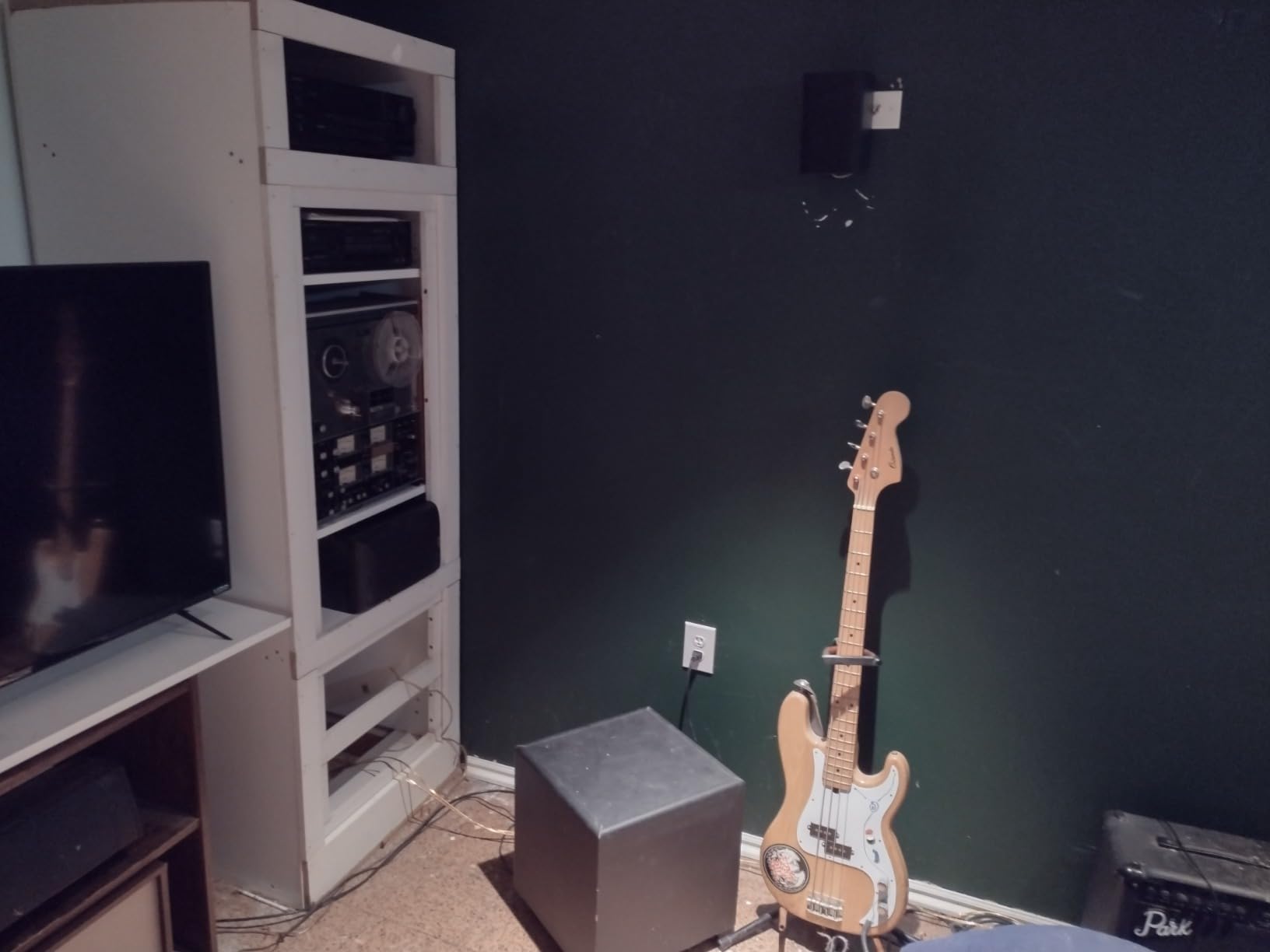 Onkyo TX-RZ50 9.2-Channel AV Receiver - 120 Watts Per Channel, Dirac Live Out of Box, Works with Sonos Certified, THX Certified customer photo 1