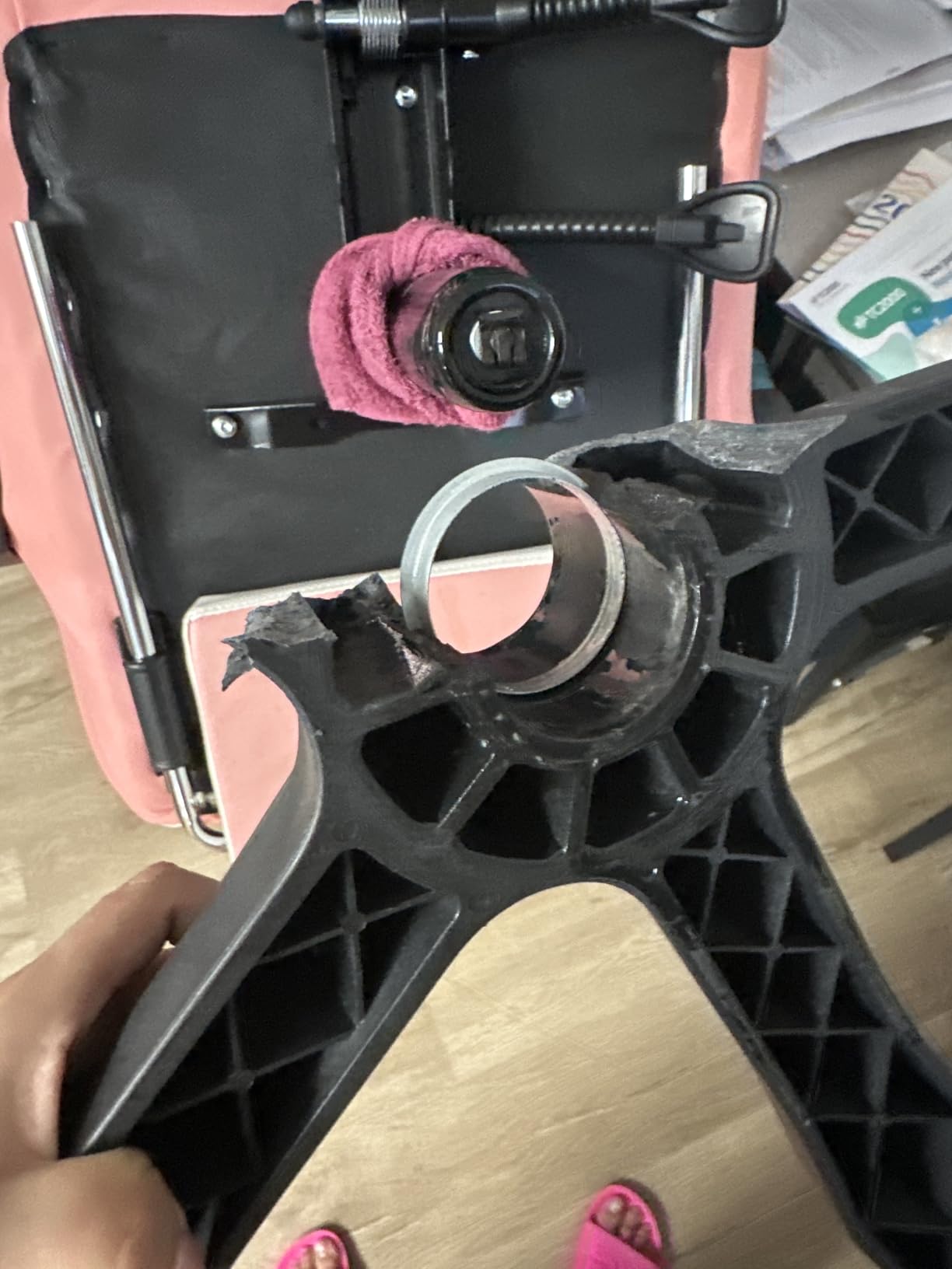 Office Chair Replacement Parts-28'' Heavy Duty Base Replacement(2200Lbs) - Desk Chair Reinforced Metal Leg,Universal Caster and Gas Cylinder Size customer photo 2