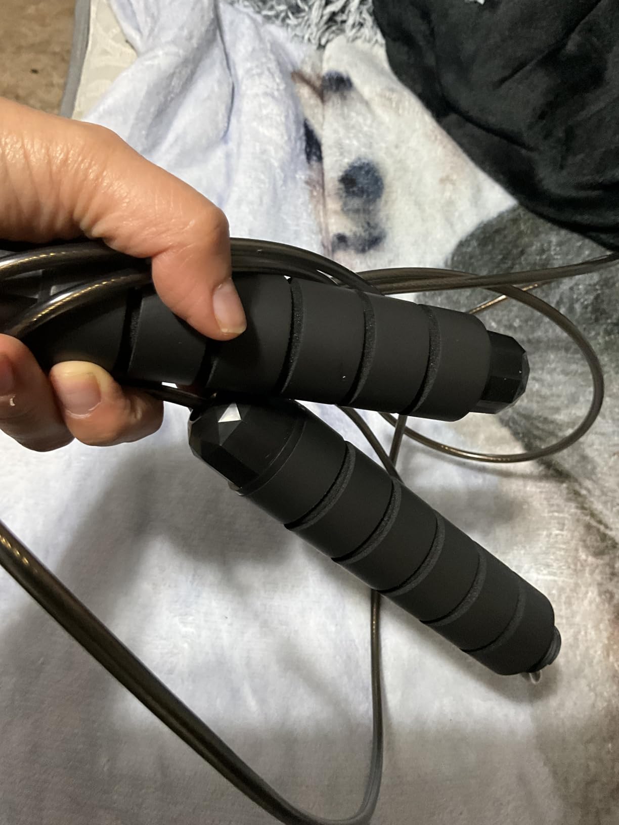 Jump Rope, Tangle-Free Rapid Speed Jumping Rope Cable with Ball Bearings for Women, Men, and Kids, Adjustable Steel Jump Rope with Foam Handles for Home Gym Exercise Fitness Workout Equipment & Slim Body customer photo 1