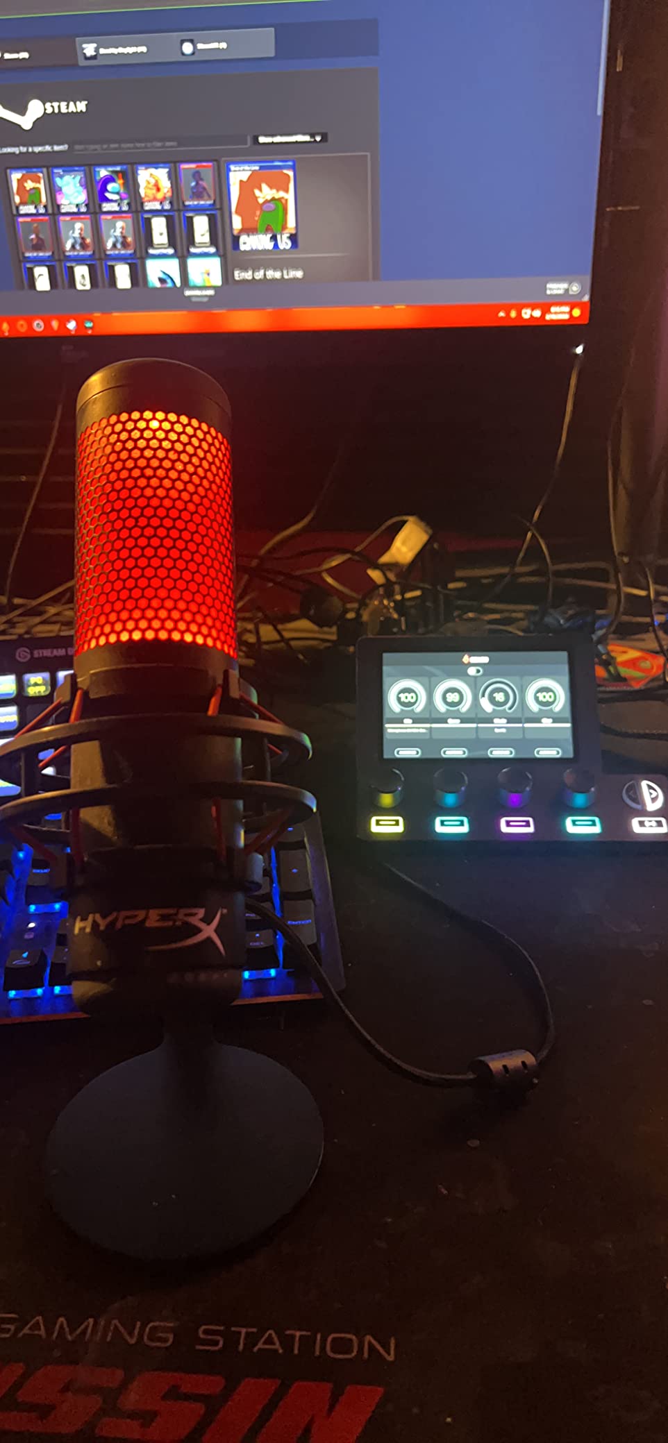 BEACN Mix Create Audio Mixer for PC & Mac | For Content Creators, Gaming & Podcast, PC Audio Mixer with USB for Twitch & YouTube | Essential Streaming Accessories (Dark) customer photo 1
