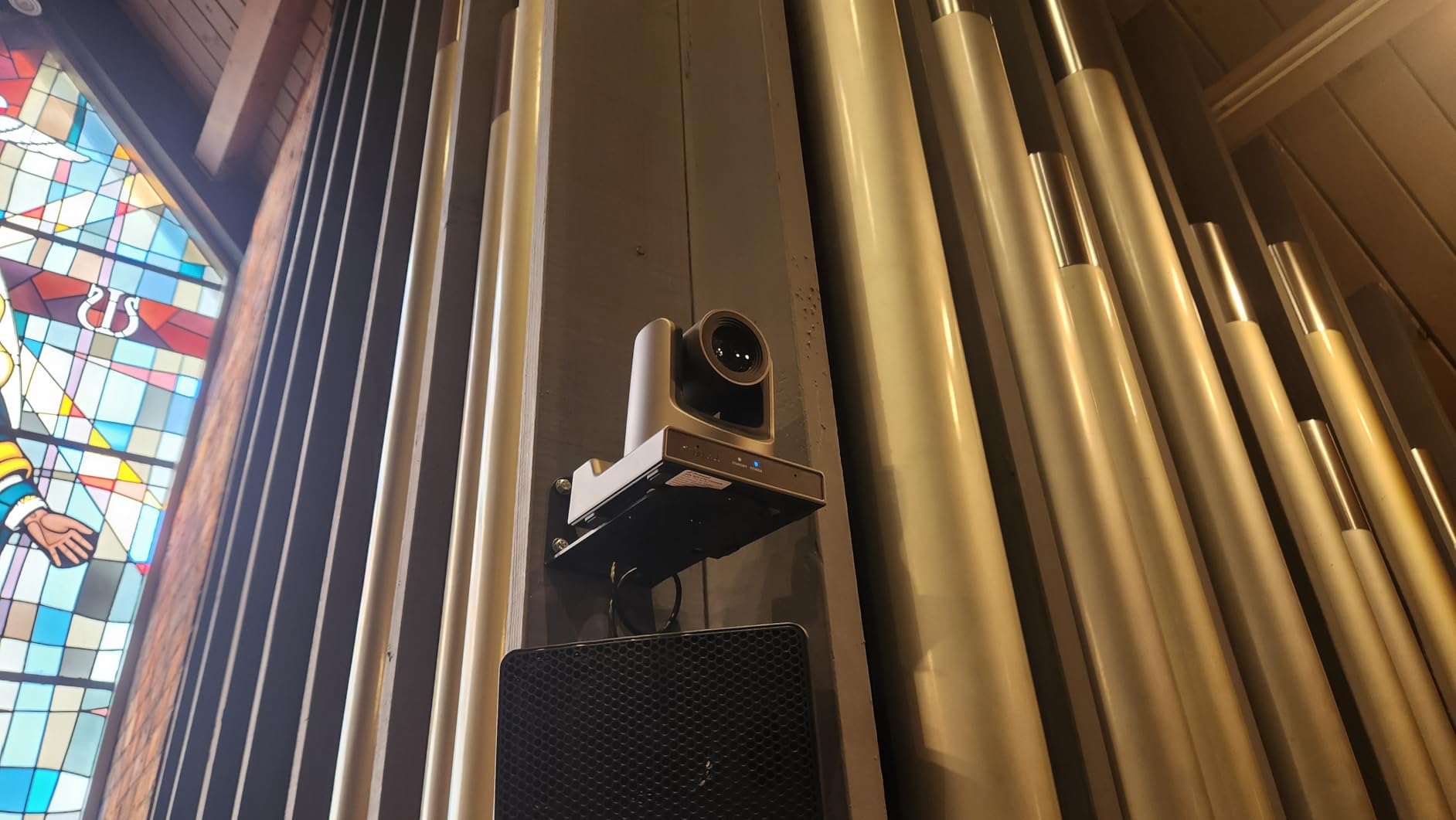 NDI PTZ Camera Gen 5, 30X Optical Zoom, AI Auto Tracking, 3G-SDI USB LAN PoE HDMI PTZ Camera for Church Broadcast Education Events (Official NDI 6 & NDI HX3 Certified) TEM-30N PRO customer photo 2