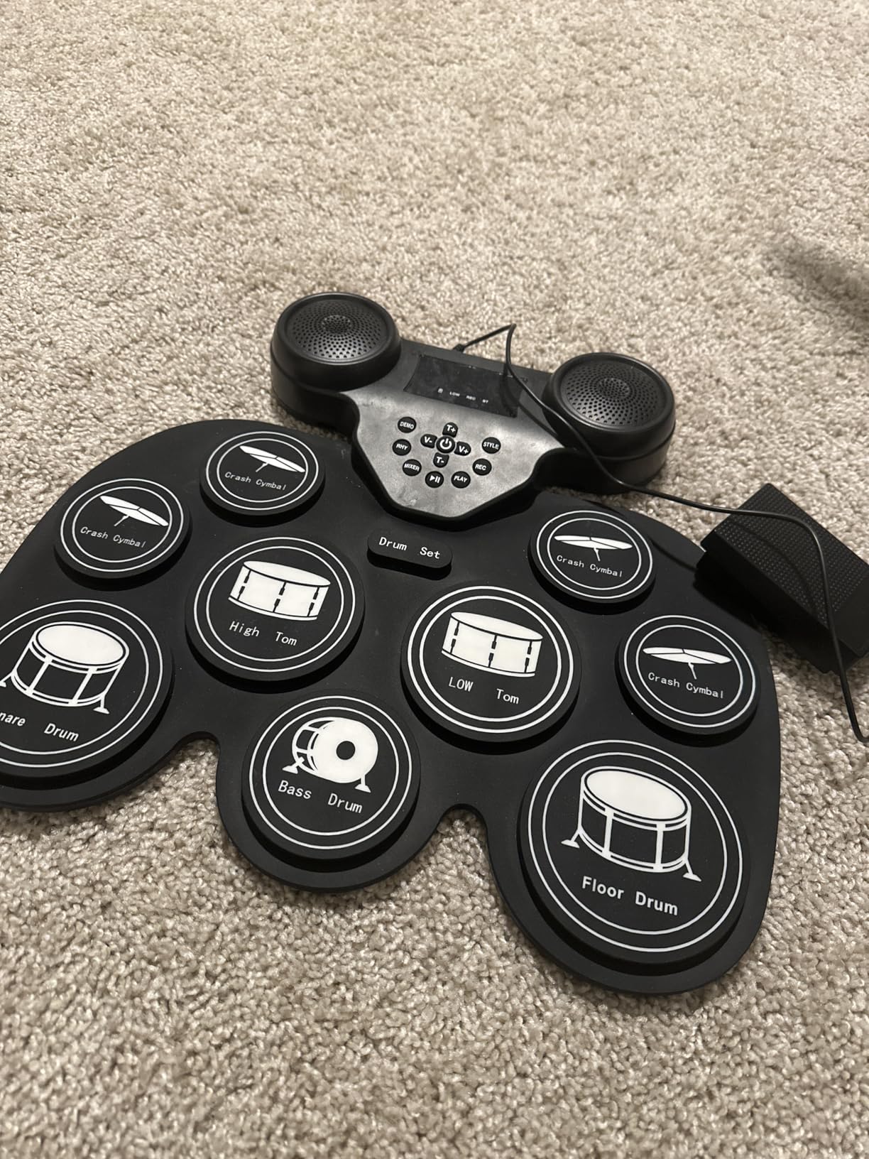 Electronic Drum Set with 7-Color LED Light Show on Strike, 9-Pad Electric Drums Set Bluetooth MIDI Support, Extra-thick Electric Drum Pads for Better Rebound, Perfect Christmas/Birthday Gift for Kids customer photo 1