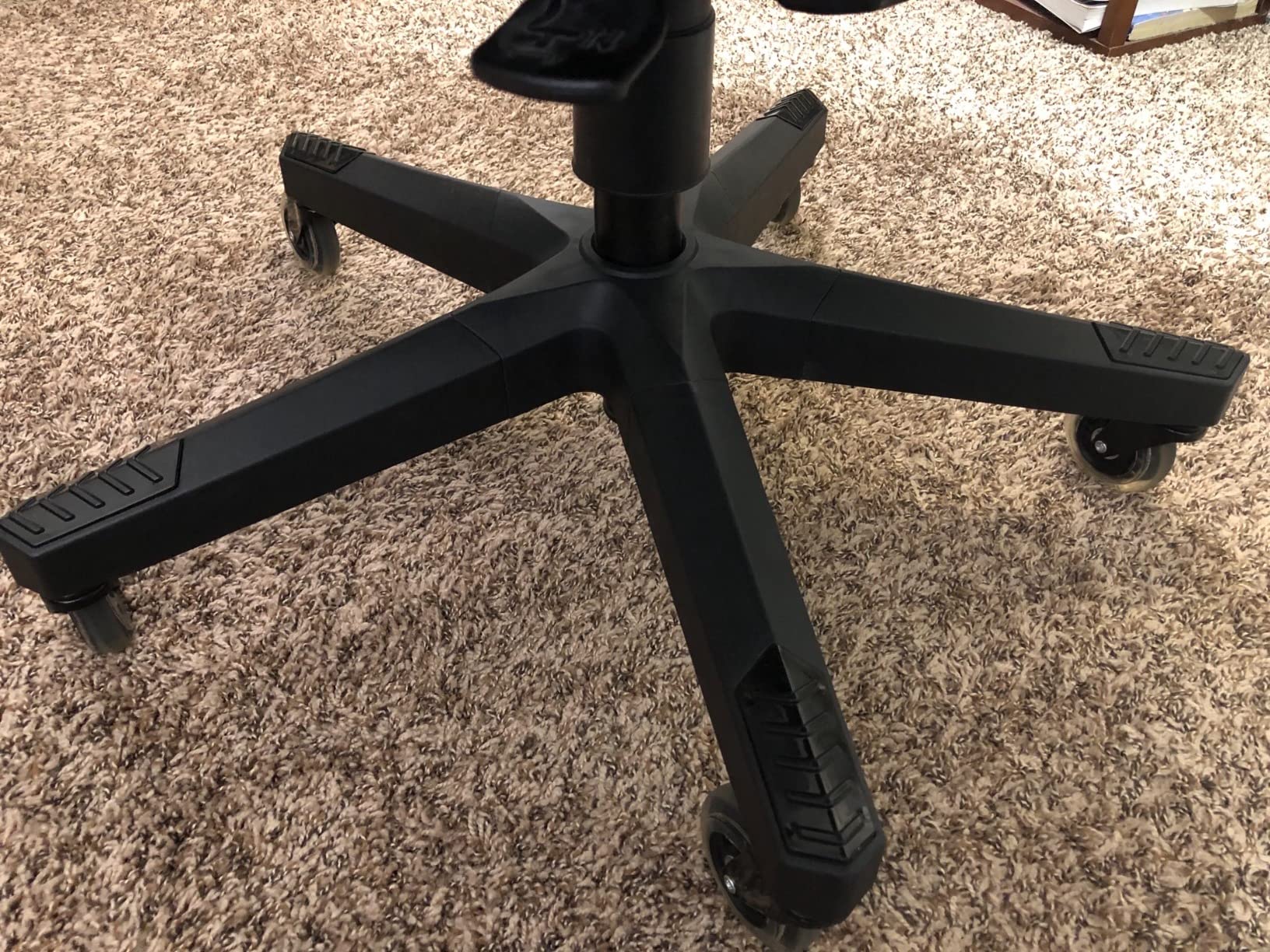 Frassie 28 Inch Heavy Duty Nylon Gaming Office Chair Base Replacement Part with 5 Casters customer photo 2