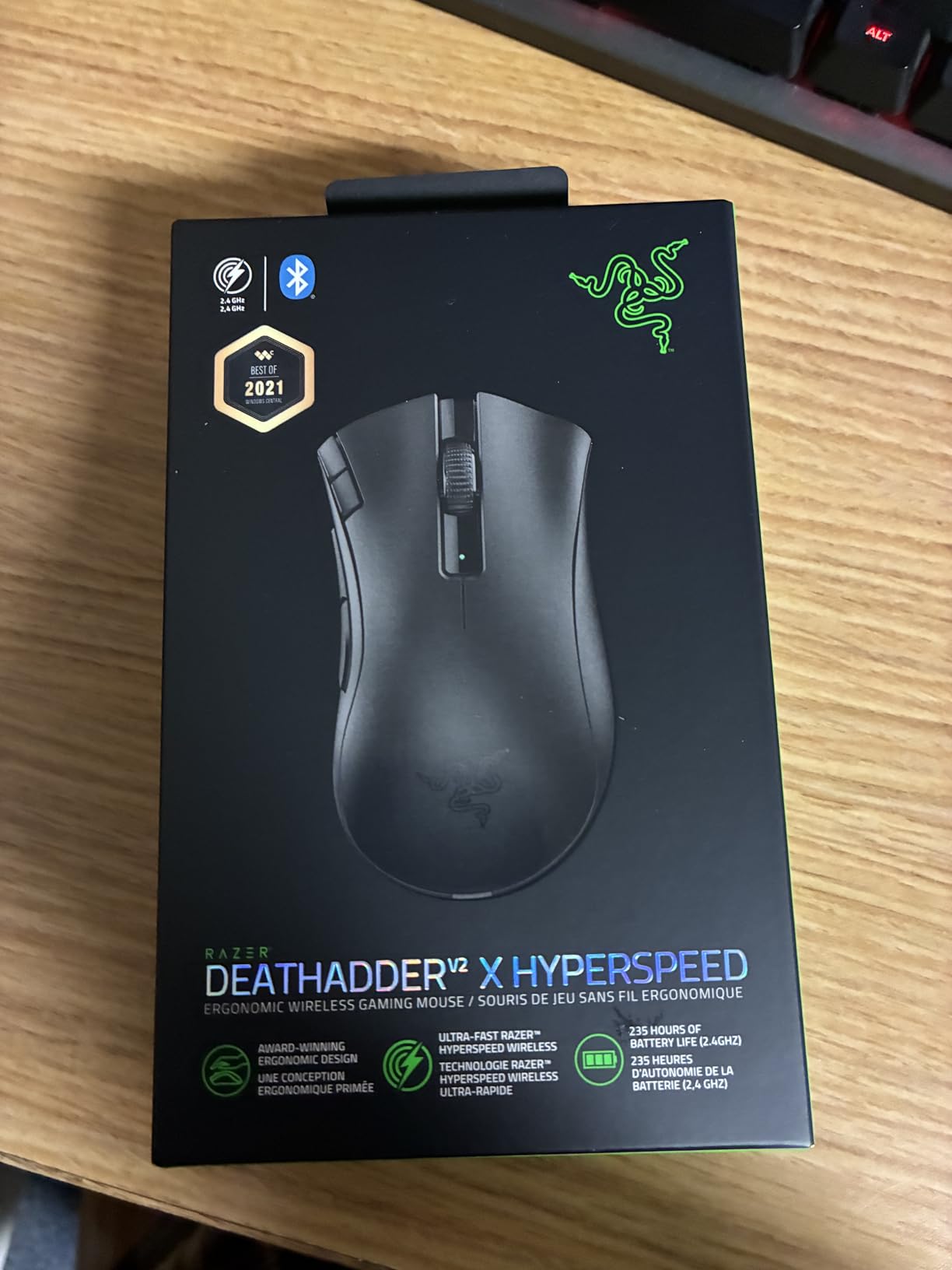 Razer DeathAdder V2 X HyperSpeed: Award-Winning Ergonomic Design - Ultra-Fast Wireless - 235hr Battery Life - 7 Programmable Buttons - Gen 2 Mechanical Switches - 5G 14K DPI Optical Sensor customer photo 1