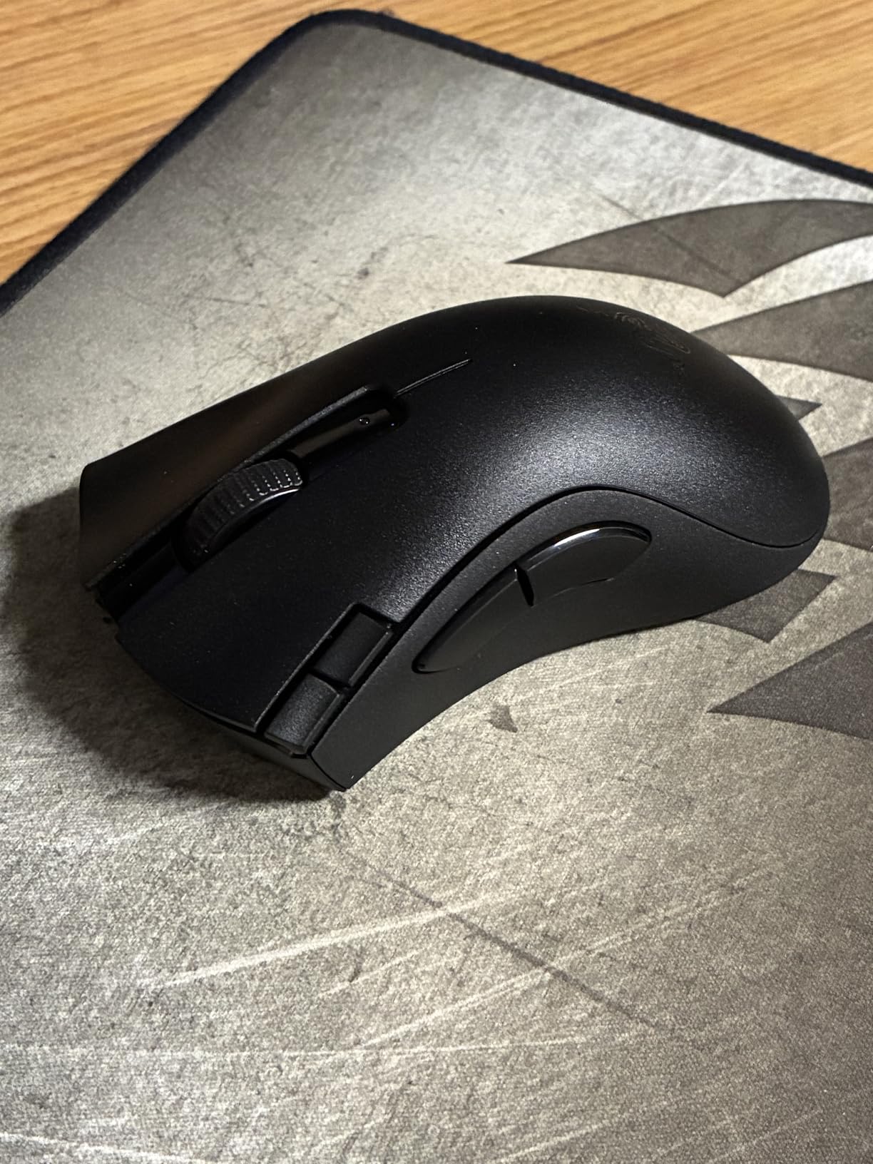Razer DeathAdder V2 X HyperSpeed: Award-Winning Ergonomic Design - Ultra-Fast Wireless - 235hr Battery Life - 7 Programmable Buttons - Gen 2 Mechanical Switches - 5G 14K DPI Optical Sensor customer photo 2