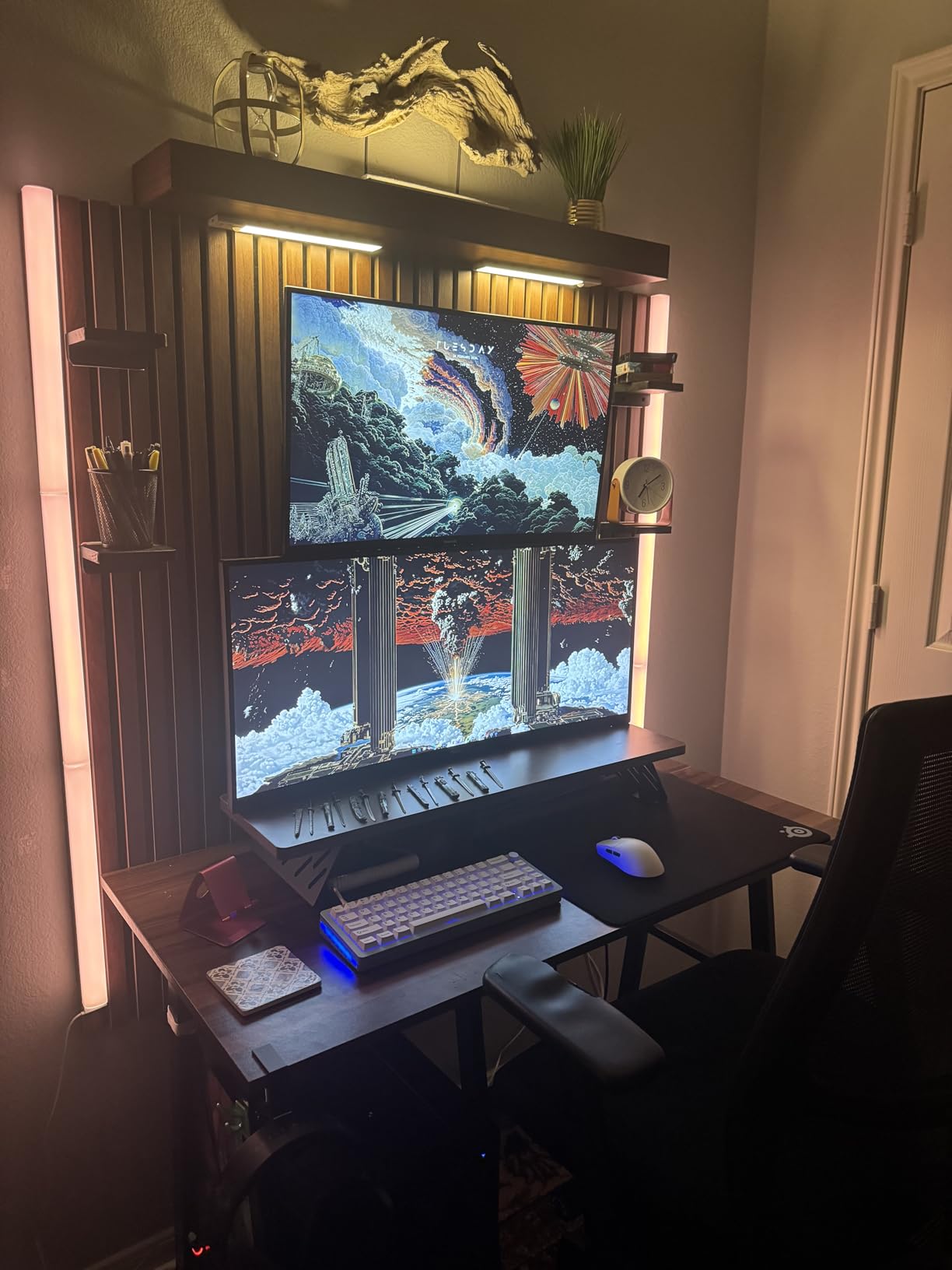 Govee Glide Wall Lights, RGBIC LED Light, Smart Gaming Light Compatible with SmartThings, RGB Lights Bar, LED Wall Lights for Bedroom, 2 Panels Set (3 Sections/Panel) customer photo 2