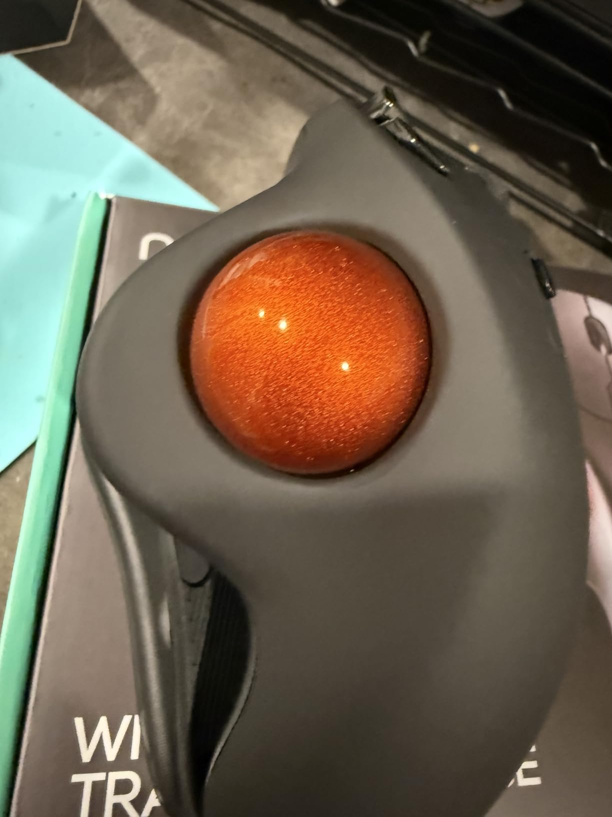 Nulea M501 Wireless Trackball Mouse, Rechargeable Ergonomic, Easy Thumb Control, Precise & Smooth Tracking, 3 Device Connection (Bluetooth or USB Receiver), Compatible for PC, Laptop, Mac, Windows. customer photo 2