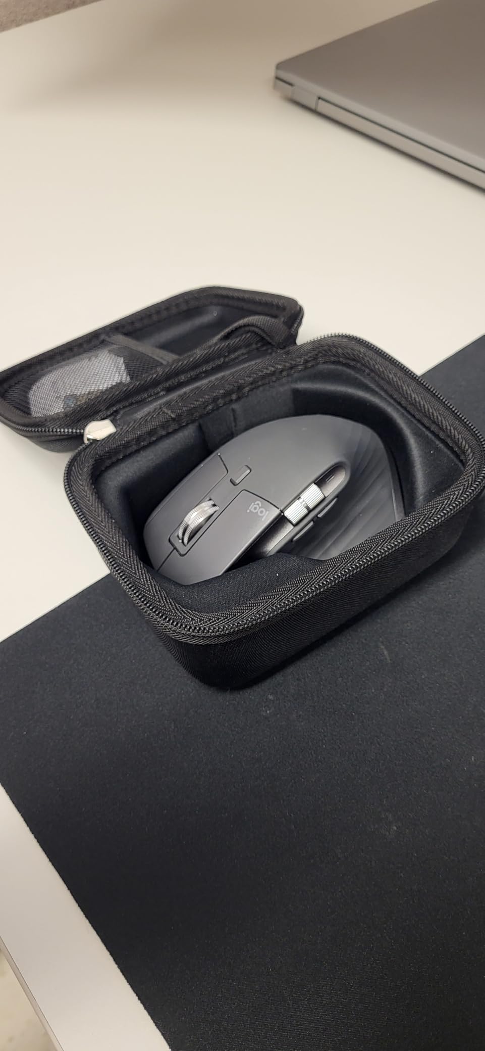 Logitech MX Master 3S Wireless Mouse Standard Edition with Logi Bolt USB Receiver, Ultra-Fast Scrolling, Ergo, 8K DPI, Track on Glass, Quiet Clicks, USB-C, Bluetooth, Windows, Linux, Chrome - Graphite customer photo 2