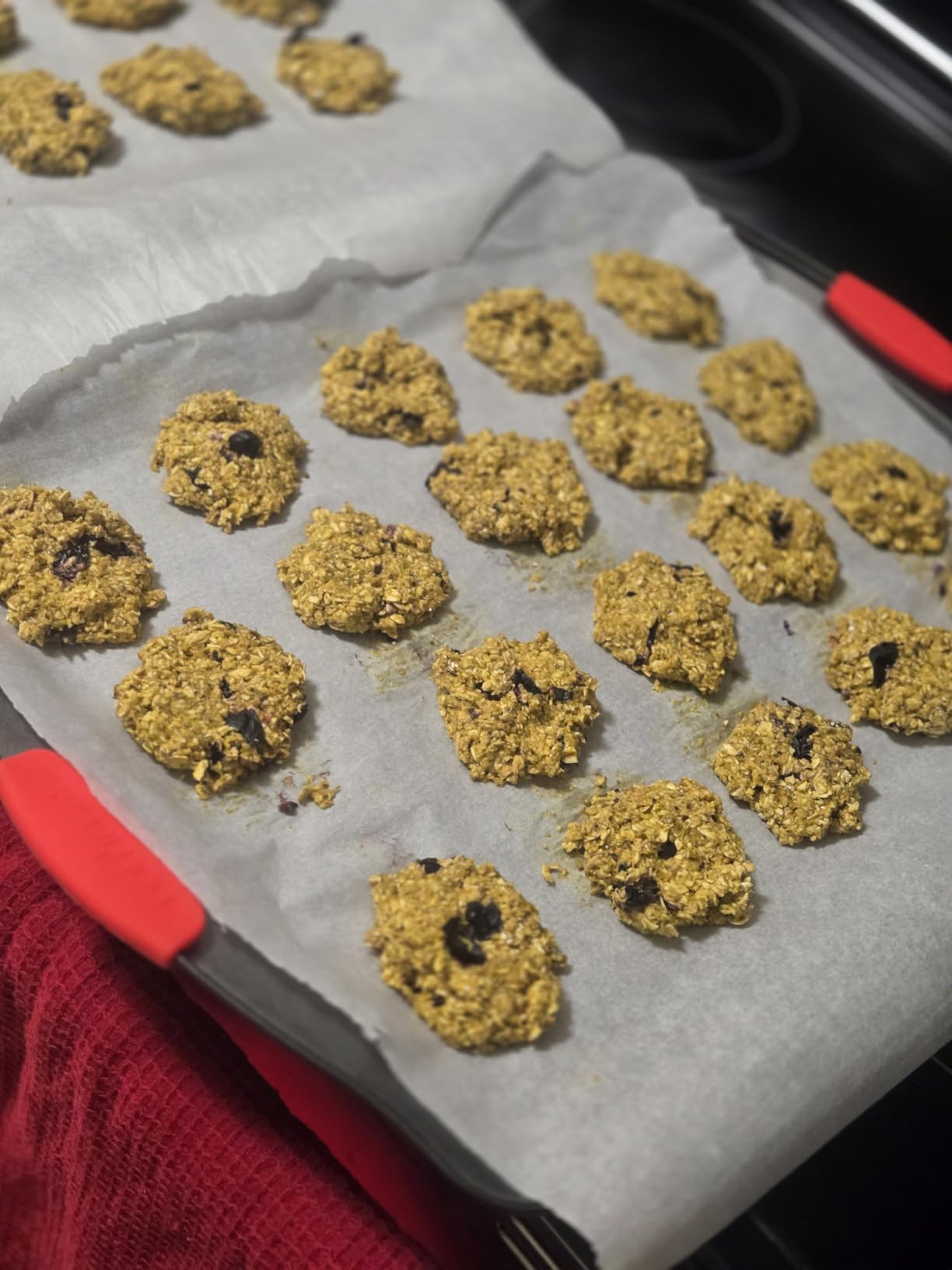 NutriChef Baking Pans Set - 6 Piece Bakeware with Nonstick Carbon Steel for Easy Release and Cleanup, Durable and Versatile Design, Includes Cookie Sheet, Loaf Pan, Muffin Tin & More customer photo 2