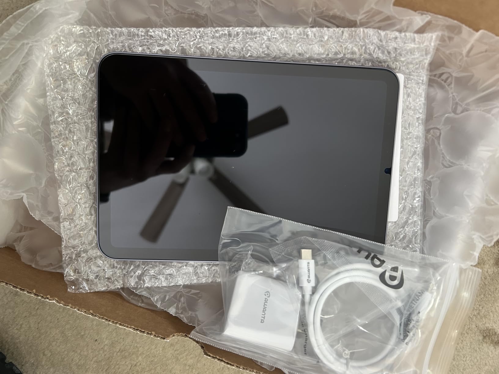 Apple 2021 8.3-inch iPad Mini 6, Wi-Fi, 256GB, Space Gray (Renewed) customer photo 1