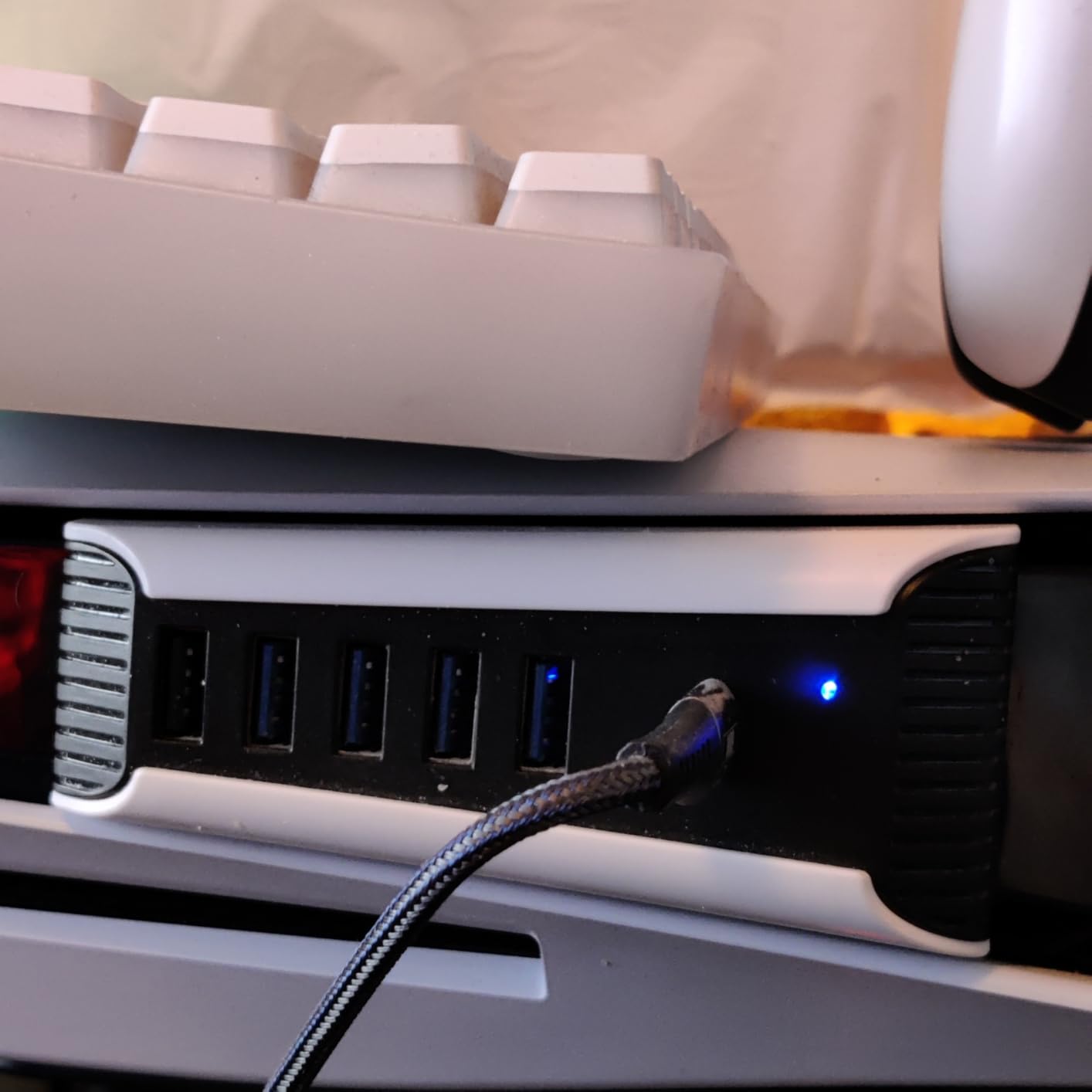 5 Port USB Hub for PS5, USB High-Speed Expansion Hub Charger USB Extender Compatible with PlayStation 5 Game Console with 4 USB + 1 USB Charging Port + 1 Type C Port customer photo 1