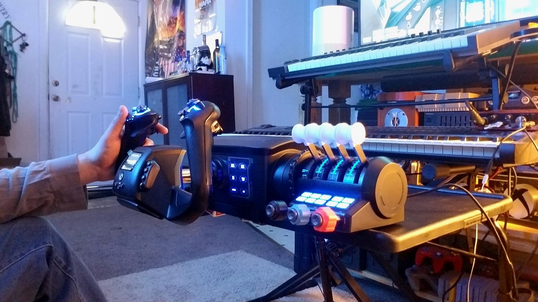 Turtle Beach VelocityOne Flight Universal Control System - Xbox Series X & Xbox Series S, Xbox One & Windows 10 & 11 PCs with Yoke Handle, Throttle Quadrant, Trim Wheel & Rudder Controls customer photo 2