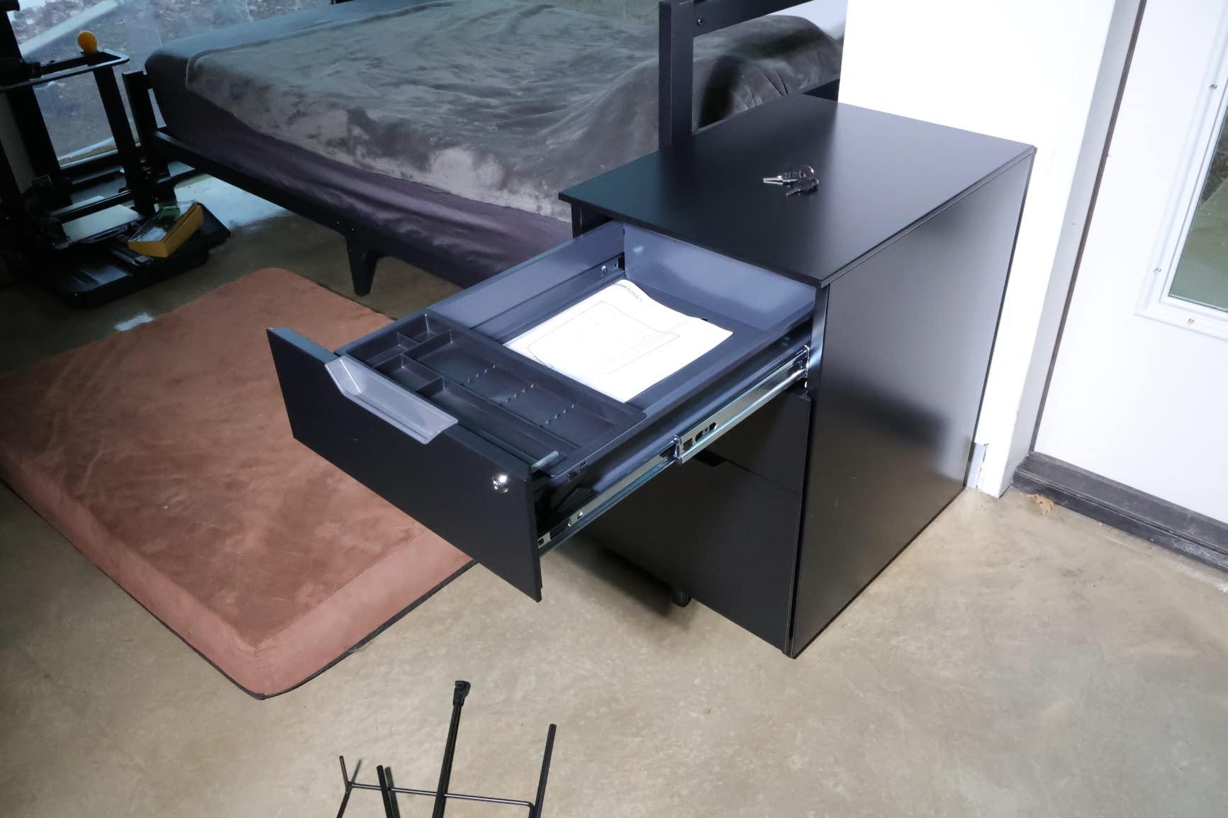 Amazon Basics 3-Drawer Mobile File Cabinet with Lock, Rolling Filing Cabinet for Hanging Files, Black, 20.71