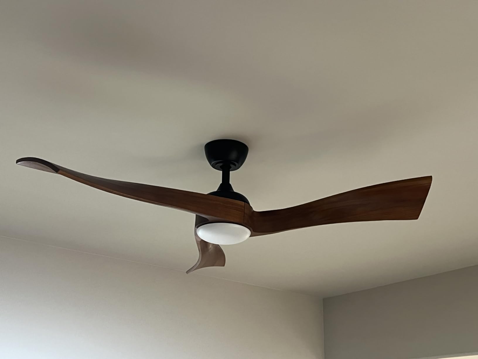 Sofucor 52 Inch Ceiling Fan with Light and Remote, Modern 3 Solid Wood Blades Ceiling Fan, 6 Speeds 5500CFM, Dimmable 3-Color LED with Memory, Timer & Quiet & Reversible DC Motor, ETL, Walnut Wood customer photo 1