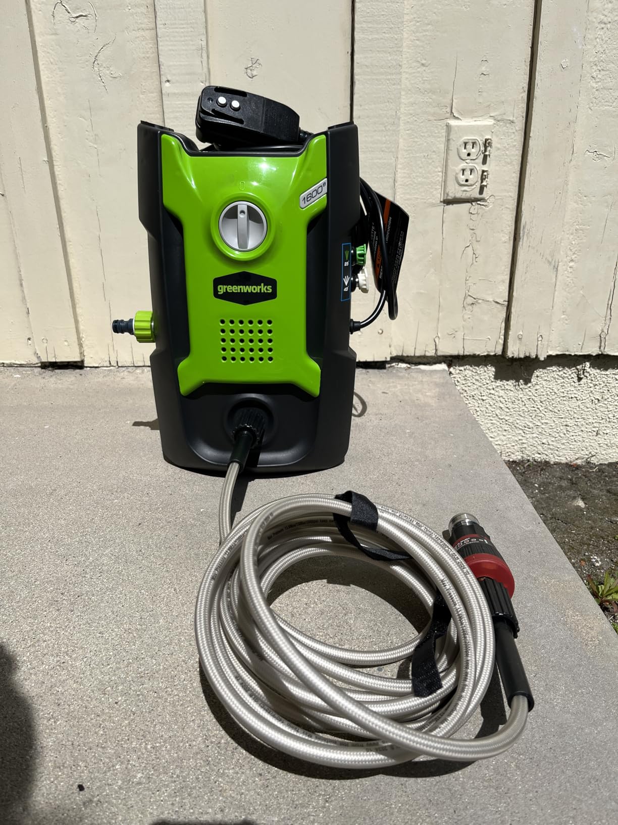 Greenworks Compact Electric Pressure Washer, 1.2 GPM (CSA Certified, Lightweight, 20 FT Tangle-Free Hose, 35 FT Power Cord) Great For Cars, Fences, Patios, Driveways, Decks customer photo 2