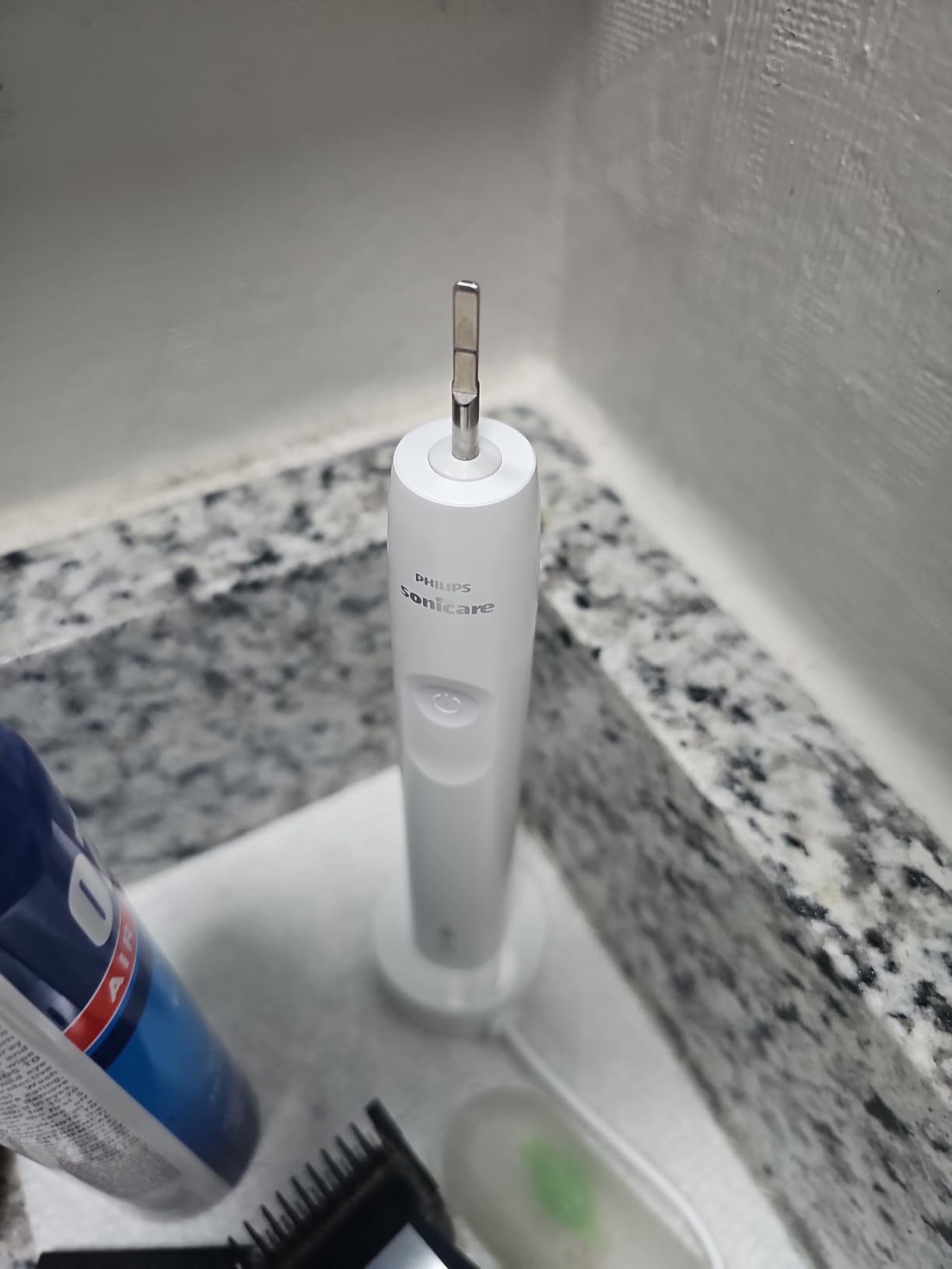 Philips Sonicare 4100 Series Electric Toothbrush - Sonic Toothbrush with Advanced Sonic Technology, Pressure Sensor, Two Intensity Settings, Smartimer & Quadpacer, White, Model HX3681/23 customer photo 1