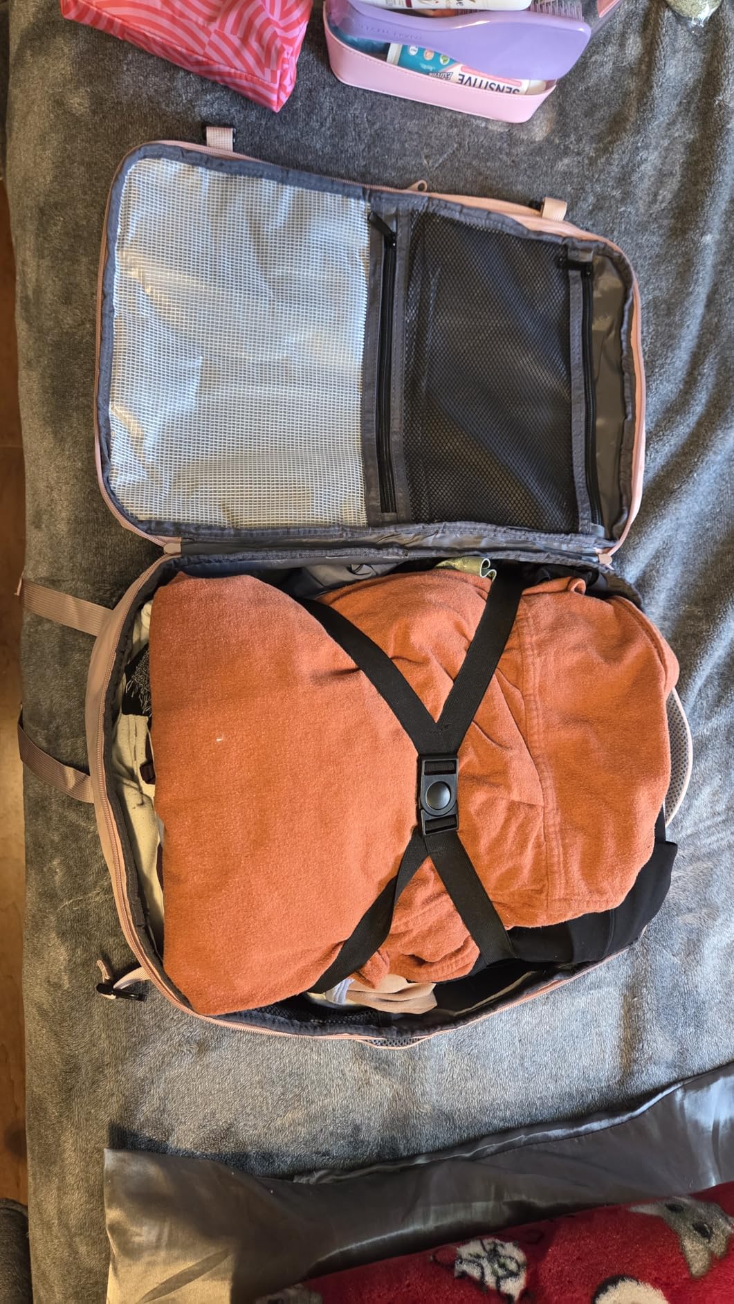 Taygeer Travel Backpack for Women, Carry On Backpack with Water Bottle Pocket & Shoe Pouch, TSA 15.6inch Laptop Mochila Flight Approved, Nurse Bag Casual Daypack for Weekender Business Hiking, Pink customer photo 1