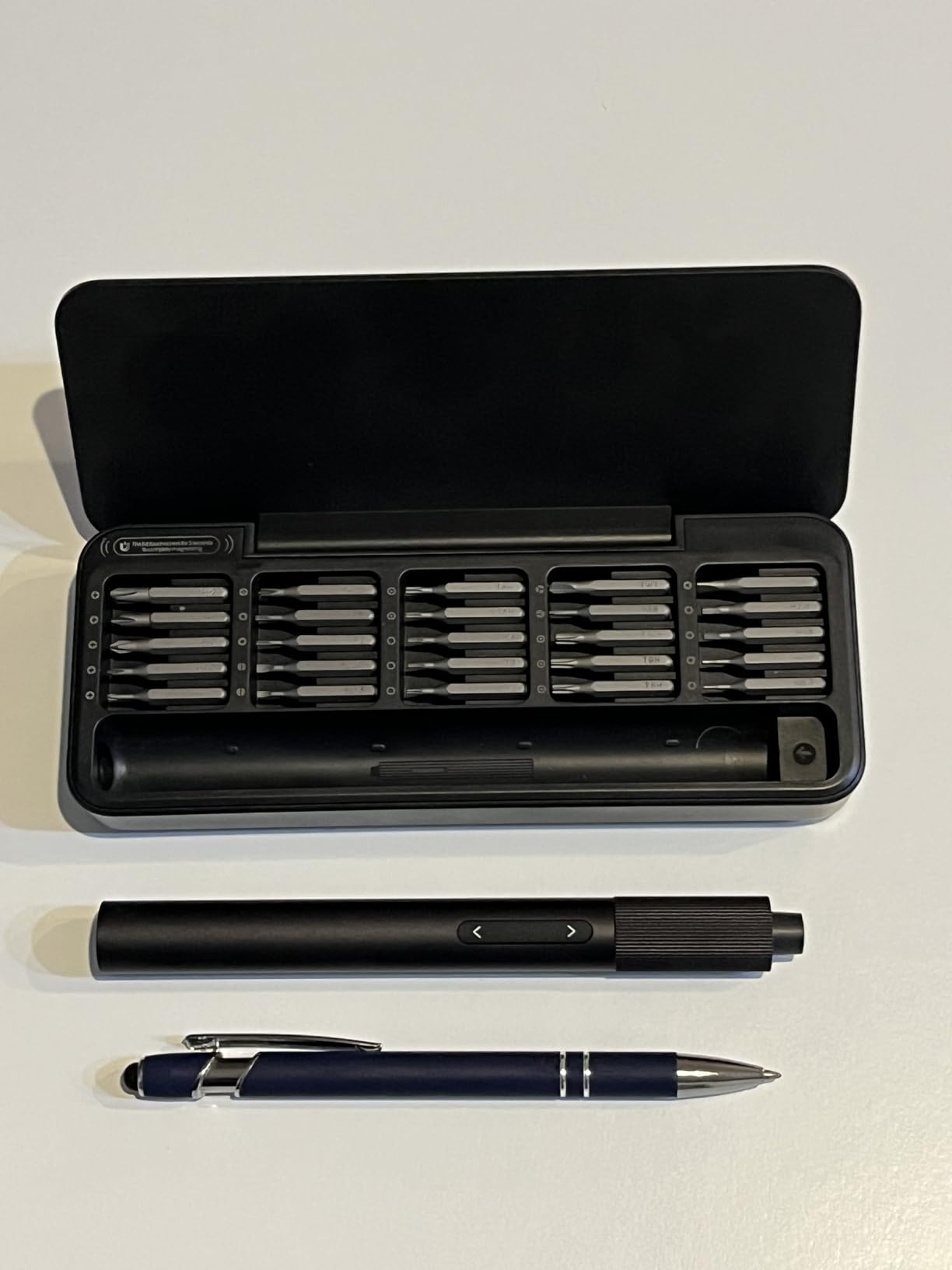 HOTO 25-in-1 Mini Electric Screwdriver, 3.7V Precision Screwdriver Set, USB-C Rechargeable, Compact Magnetic Tool for Phone, Laptop, Camera, DIY Projects, Electronics Repair customer photo 1