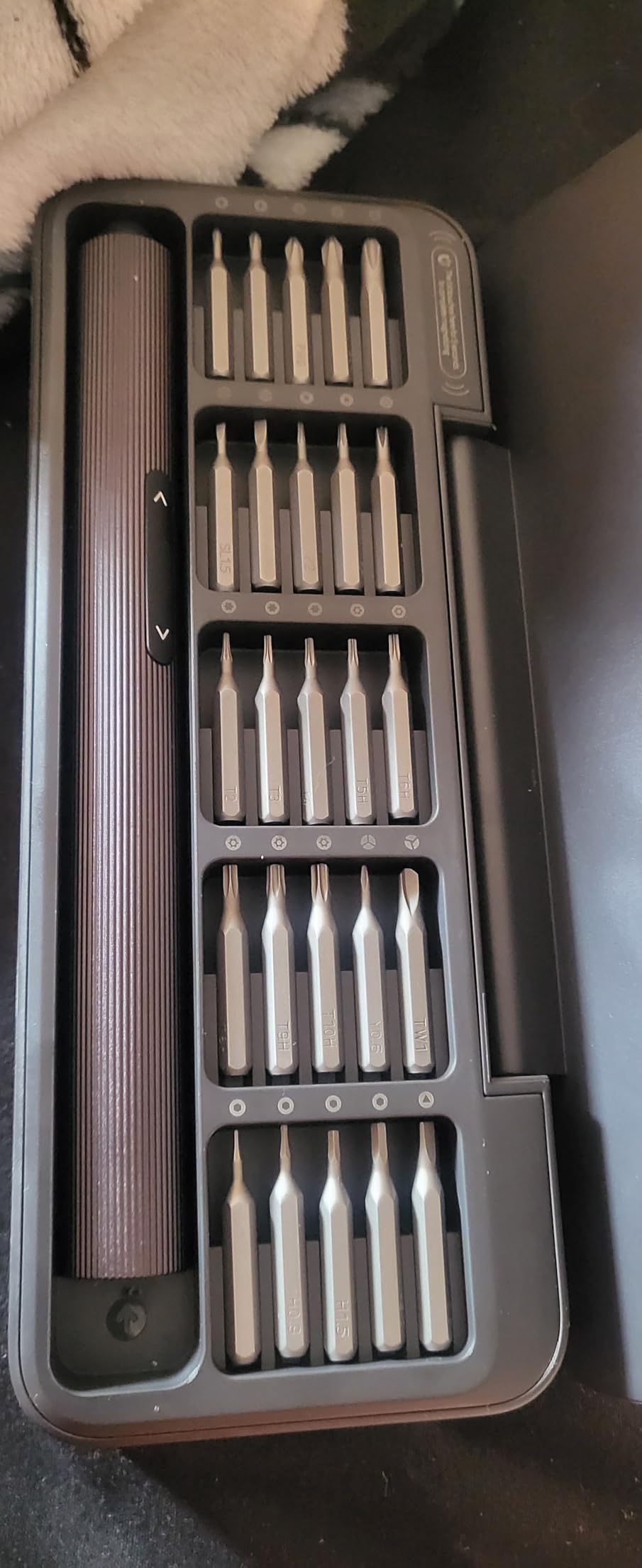 HOTO 25-in-1 Mini Electric Screwdriver, 3.7V Precision Screwdriver Set, USB-C Rechargeable, Compact Magnetic Tool for Phone, Laptop, Camera, DIY Projects, Electronics Repair customer photo 2