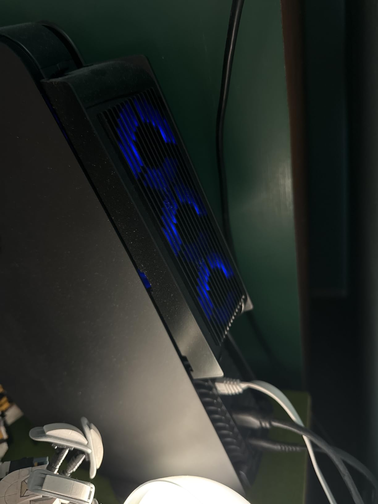 KIWIHOME Cooling Fan for PS5 Accessories, Upgraded Quiet Cooler Fan with Auto Speed, Controller USB3.0 Port & LED for PS5 2020 Only, Not for PlayStation 5 Slim/Pro, White customer photo 1