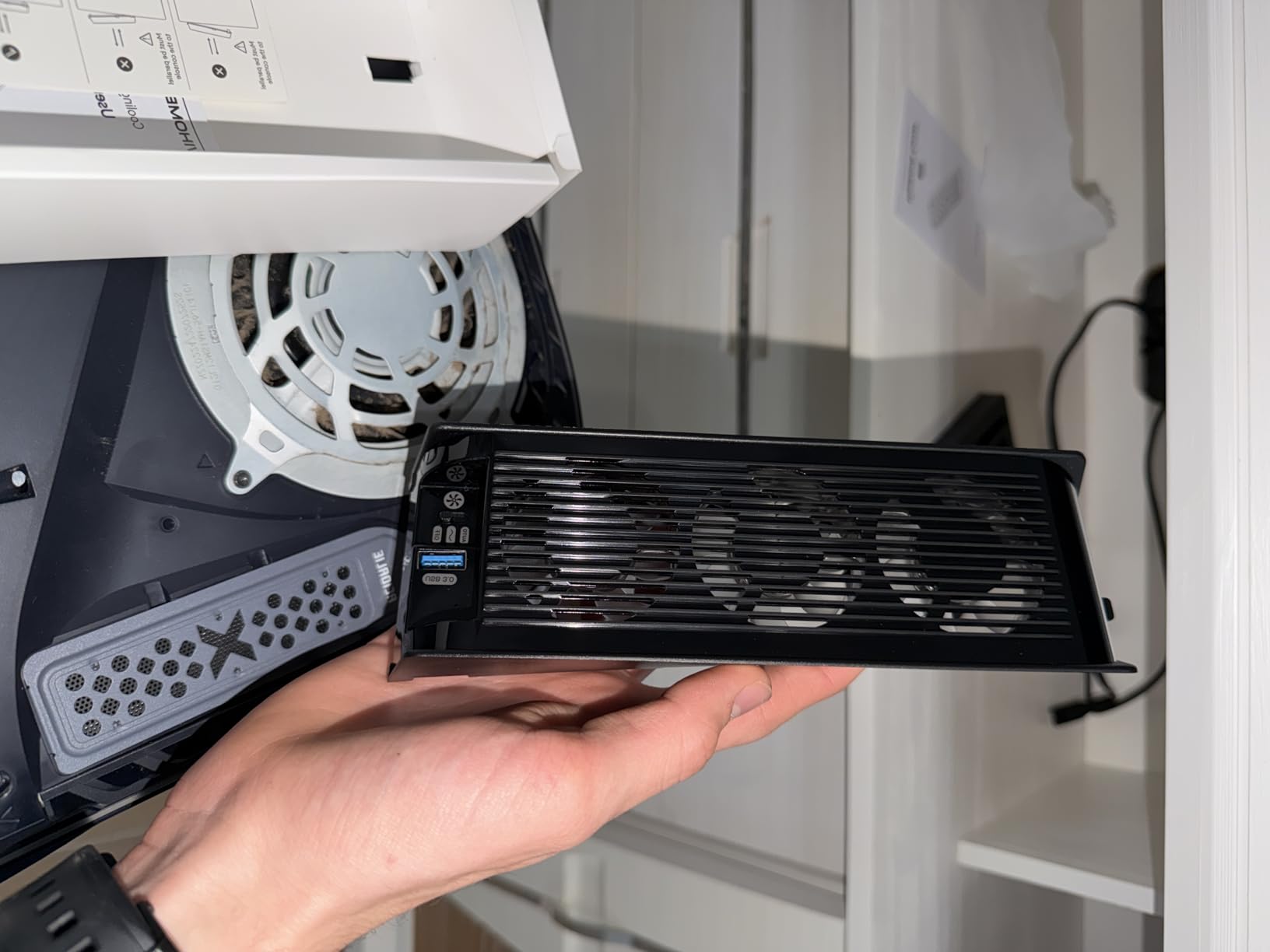 KIWIHOME Cooling Fan for PS5 Accessories, Upgraded Quiet Cooler Fan with Auto Speed, Controller USB3.0 Port & LED for PS5 2020 Only, Not for PlayStation 5 Slim/Pro, White customer photo 2