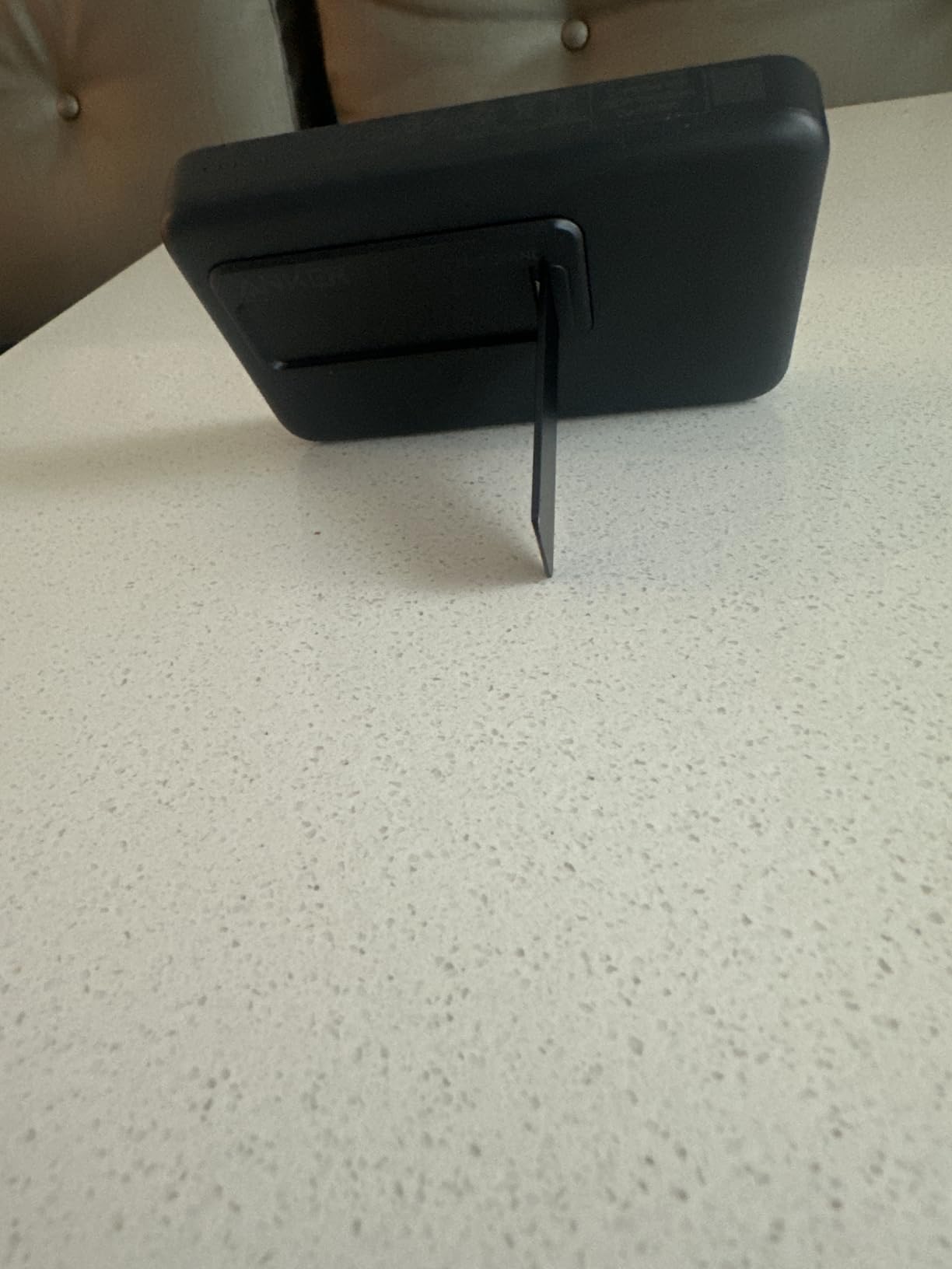 Anker 633 Magnetic Battery, 10,000mAh Wireless Portable Charger, 20W USB-C Power Bank with Stand, Magsafe-Compatible for iPhone 16/15/14 Series customer photo 1