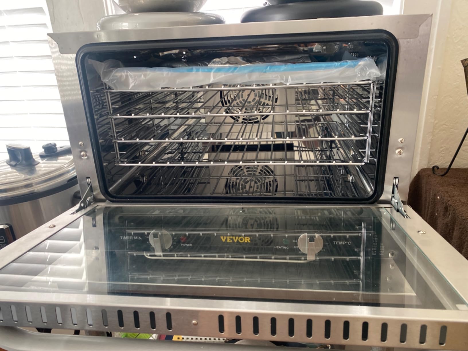 VEVOR Commercial Convection Oven, 47L/43Qt, Half-Size Conventional Oven Countertop, 1600W 4-Tier Toaster w/Front Glass Door, Electric Baking Oven w/Trays Wire Racks Clip Gloves, 120V customer photo 2