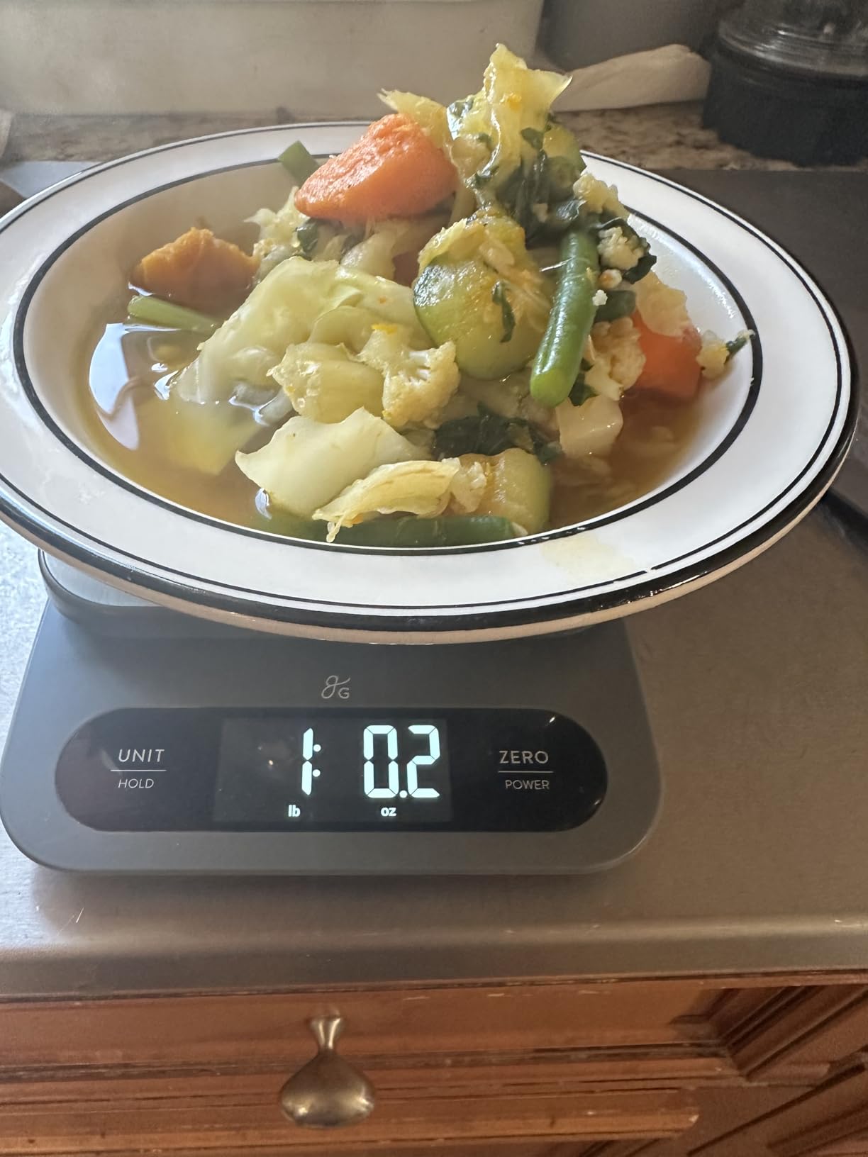 Greater Goods Digital Food Scale for Kitchen & Baking, 10kg/22lb High-Capacity Weight Scale with 1g Precision, Stainless Steel Platform, Hi-Def LCD, Ideal for Bread, Sourdough & Bulk Cooking customer photo 2