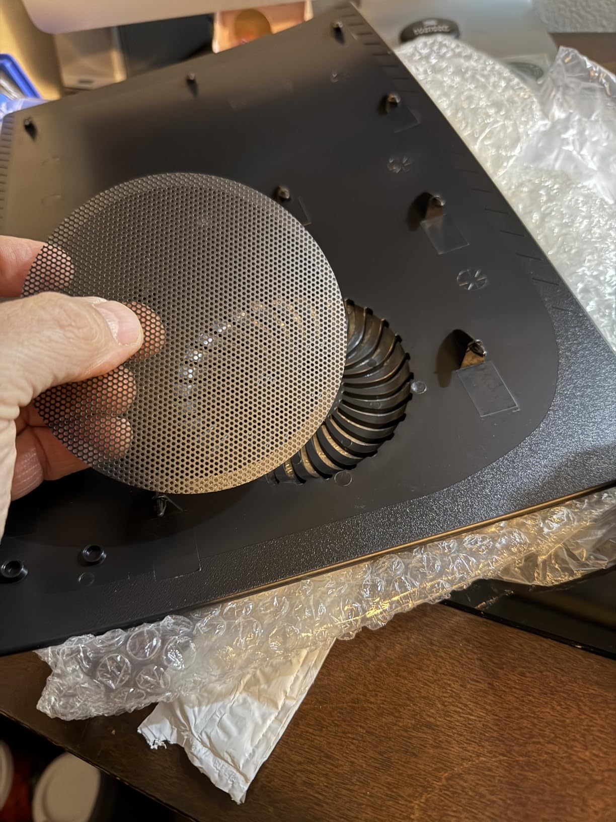 Faceplate for PS5 with Cooling Vent Face Plate Console Cover for Disc Edition DOBEWINGDELOU Replacement Side Plate Shell Accessories Hard Shockproof Anti-Scratch Dustproof ABS Case Black customer photo 2