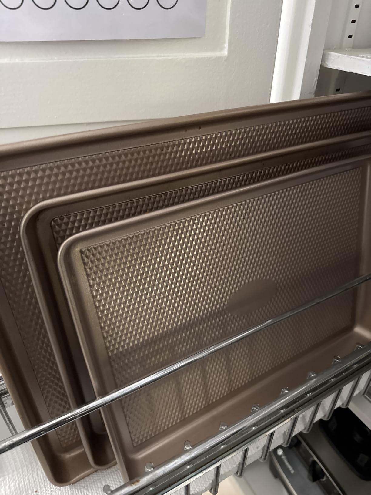 HONGBAKE Baking Sheet Pan Set of 3, Cookie Sheets for Oven, Nonstick Half/Quarter/Jelly Roll Pans with Diamond Texture Pattern, 0.8mm Thick Heavy Duty Cookie Tray, Champagne Gold customer photo 2