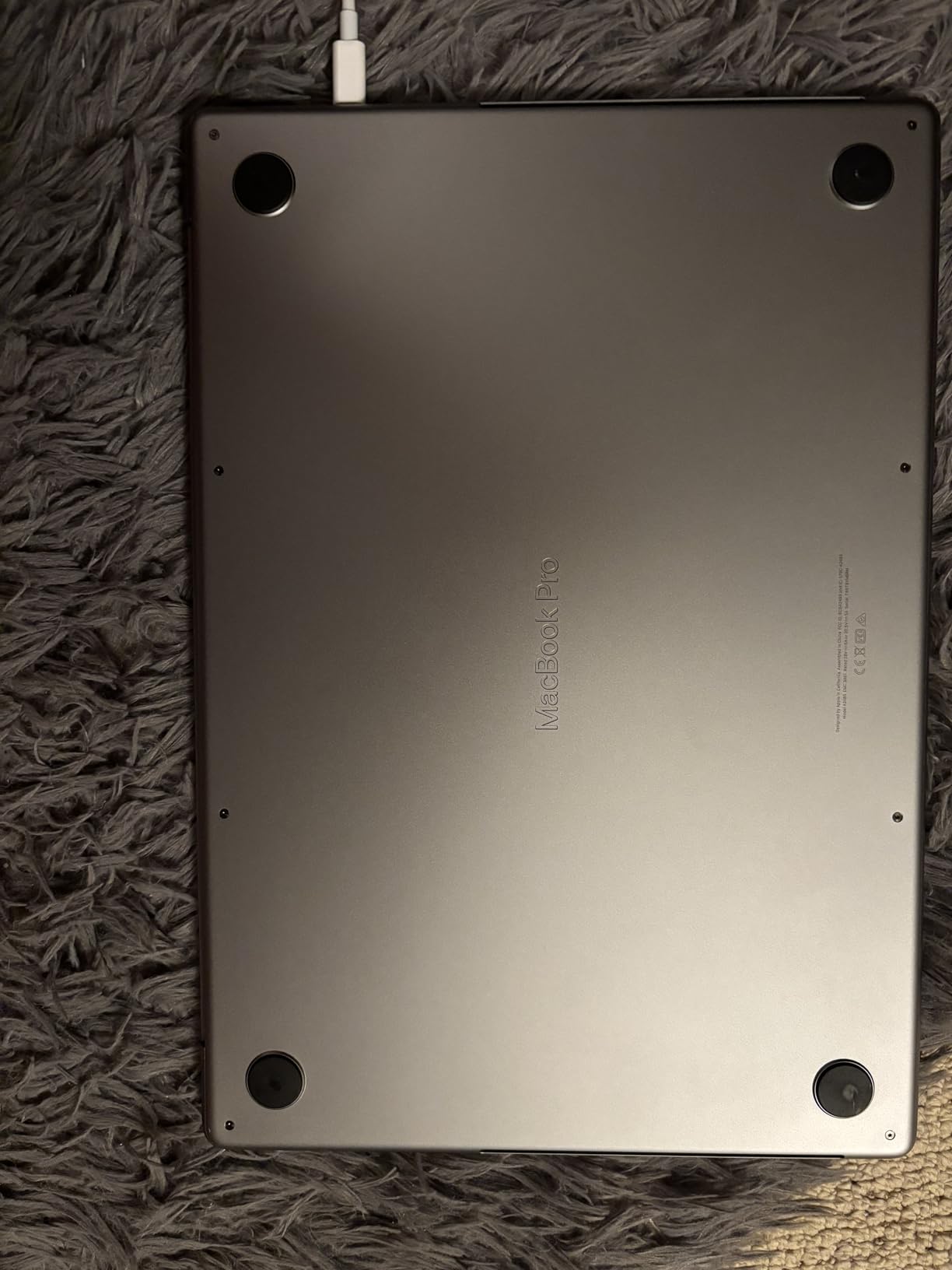 Apple 2021 MacBook Pro with Apple M1 Max Chip, 16-inch, 32GB RAM, 1TB SSD Storage (QWERTY English) Silver (Renewed) customer photo 1