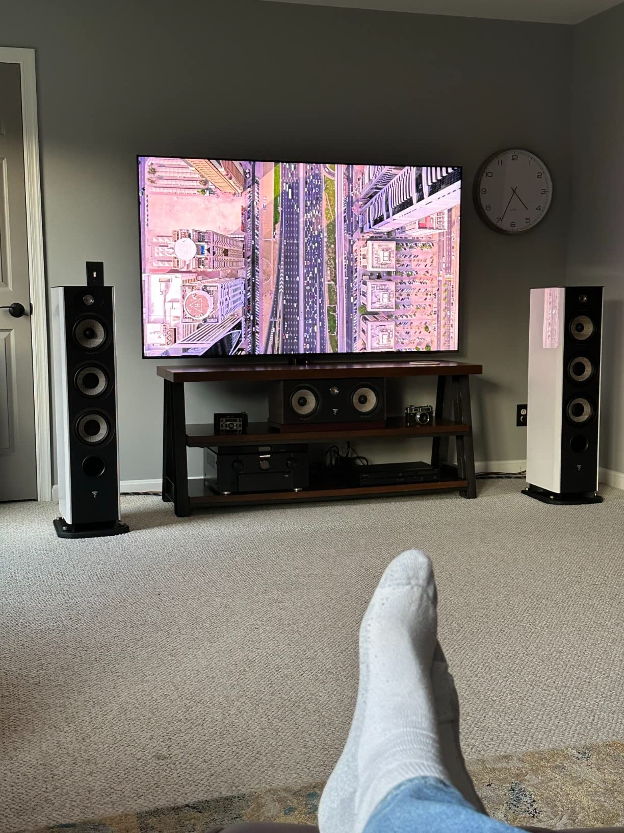85-Inch Class Neo QLED 4K QN90B Series Mini LED Quantum HDR 32x, Dolby Atmos, Object Tracking Sound+, Anti-Glare, Ultra Viewing Angle, Smart TV, Bluetooth with Alexa Built-In(QN85QN90BAFXZA,2022 Model) customer photo 1