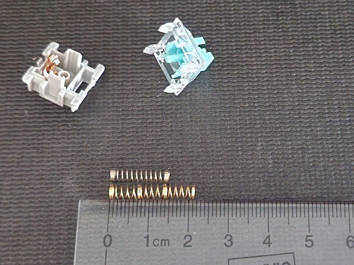 DUROCK Gold Plated 3-Stage Long Springs - 56g Custom Mechanical Keyboard Switch Springs - Compatible with Cherry MX and Variant Switches (110pcs/pack) customer photo 1