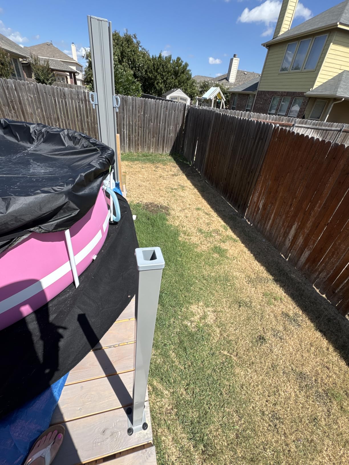 Yaheetech 236 x 71in Double Side Awning, Patio Retractable Side Screen Awning, Privacy Divider Screen w/ 220g/m² Polyester, Waterproof & UV-Resistant for Courtyard, Roof Terrace - Dark Gray customer photo 1