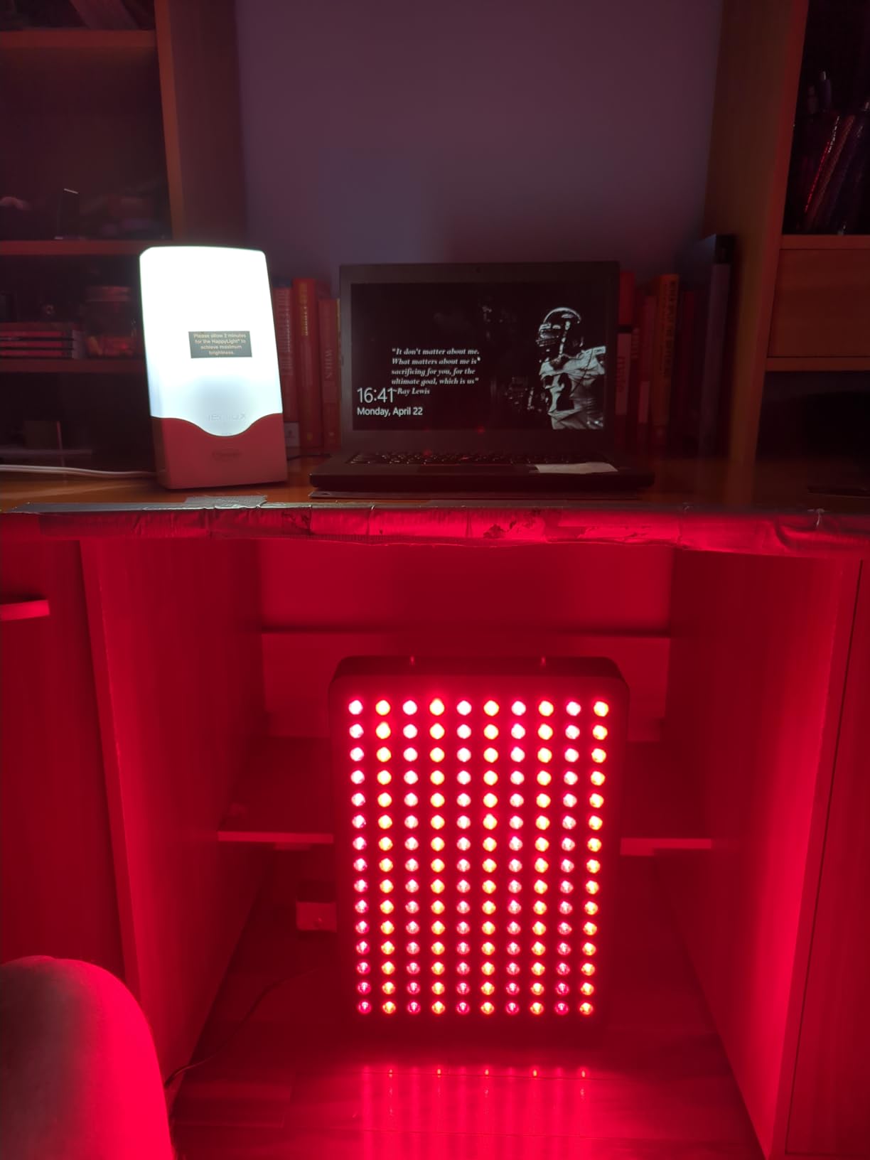 BestQool Red Light Therapy Device, 4 Wavelengths Full Body Near Infrared Red Light Therapy for Face, Elite Grade Dual Chip 150 LEDs, High Power Output Red Light Panel and Infrared Light Lamp. 250W. customer photo 2